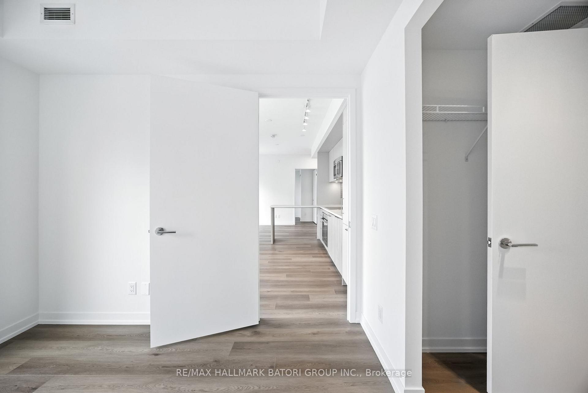 Photo 19 of Unit 801, 863 St. Clair Avenue W, Toronto, Wychwood — HOMEH