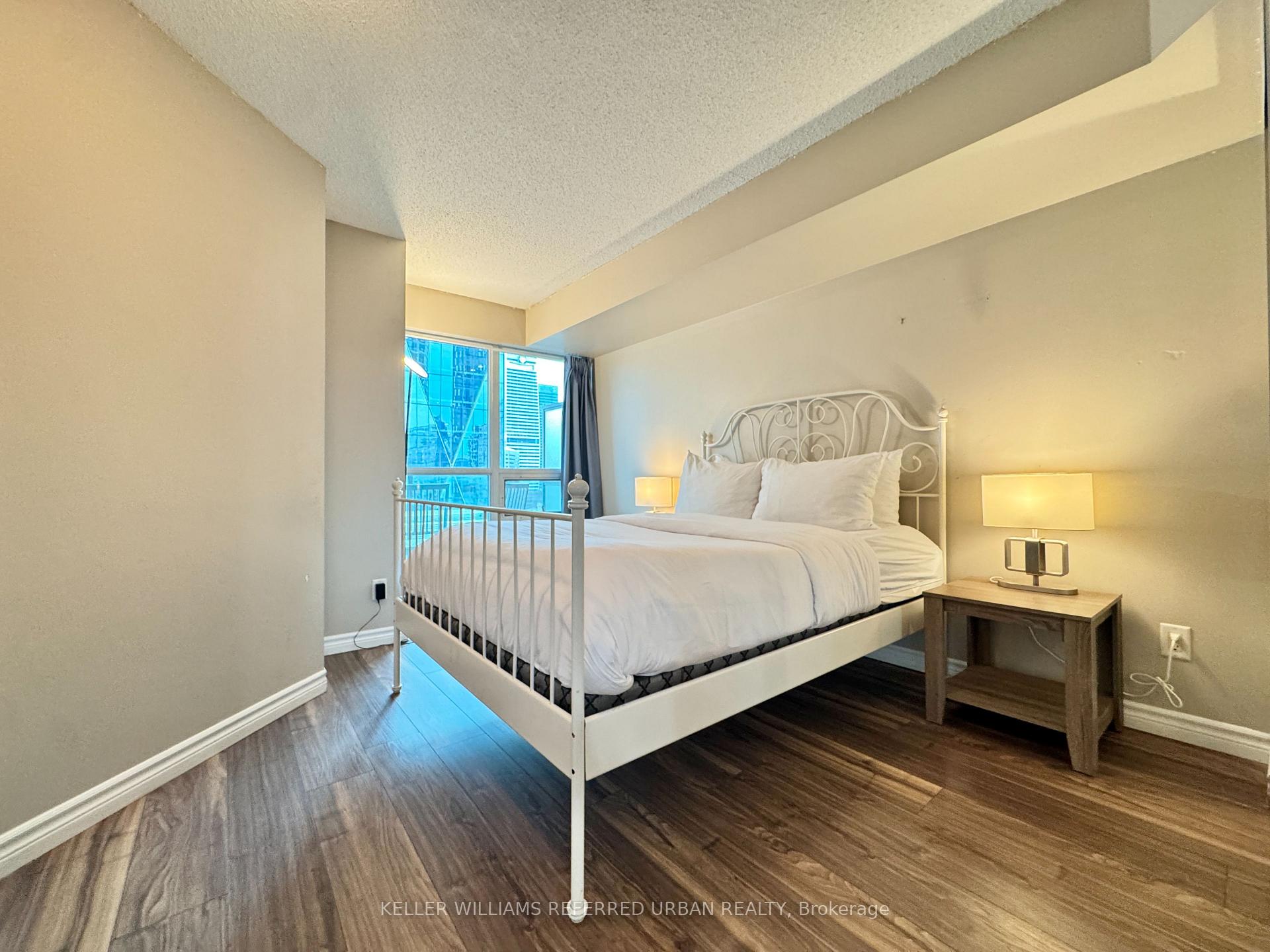Photo 7 of Unit 1715, 18 Yonge Street, Toronto, Waterfront Communities — HOMEH