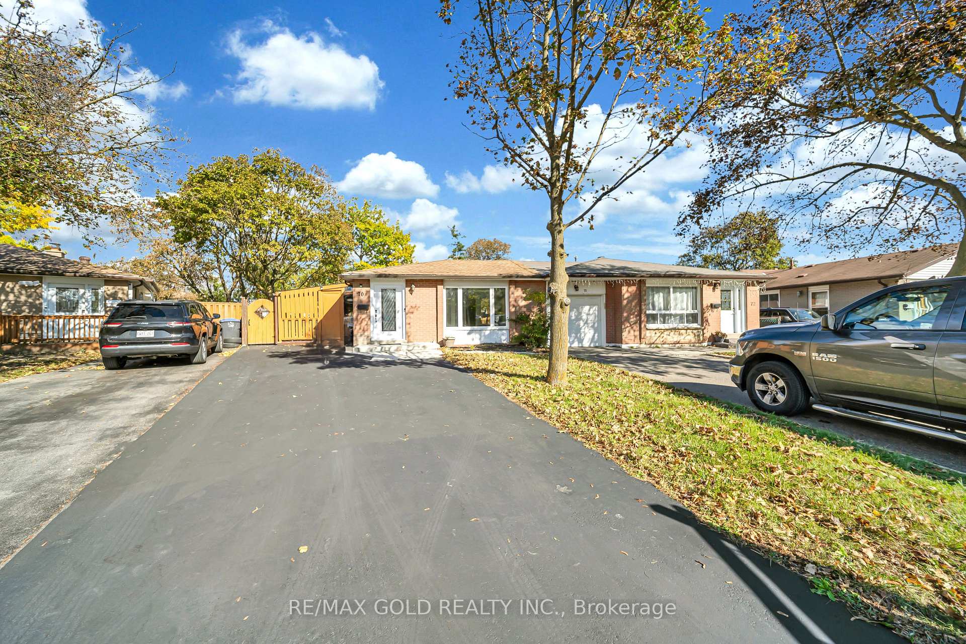 Photo 3 of Unit Basement, 70 Glenmore Crescent, Brampton, Northgate — HOMEH
