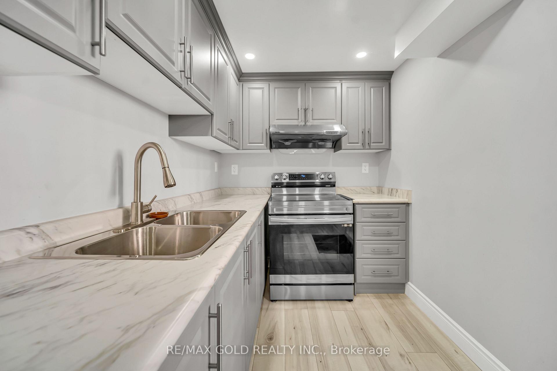 Photo 10 of Unit Basement, 70 Glenmore Crescent, Brampton, Northgate — HOMEH