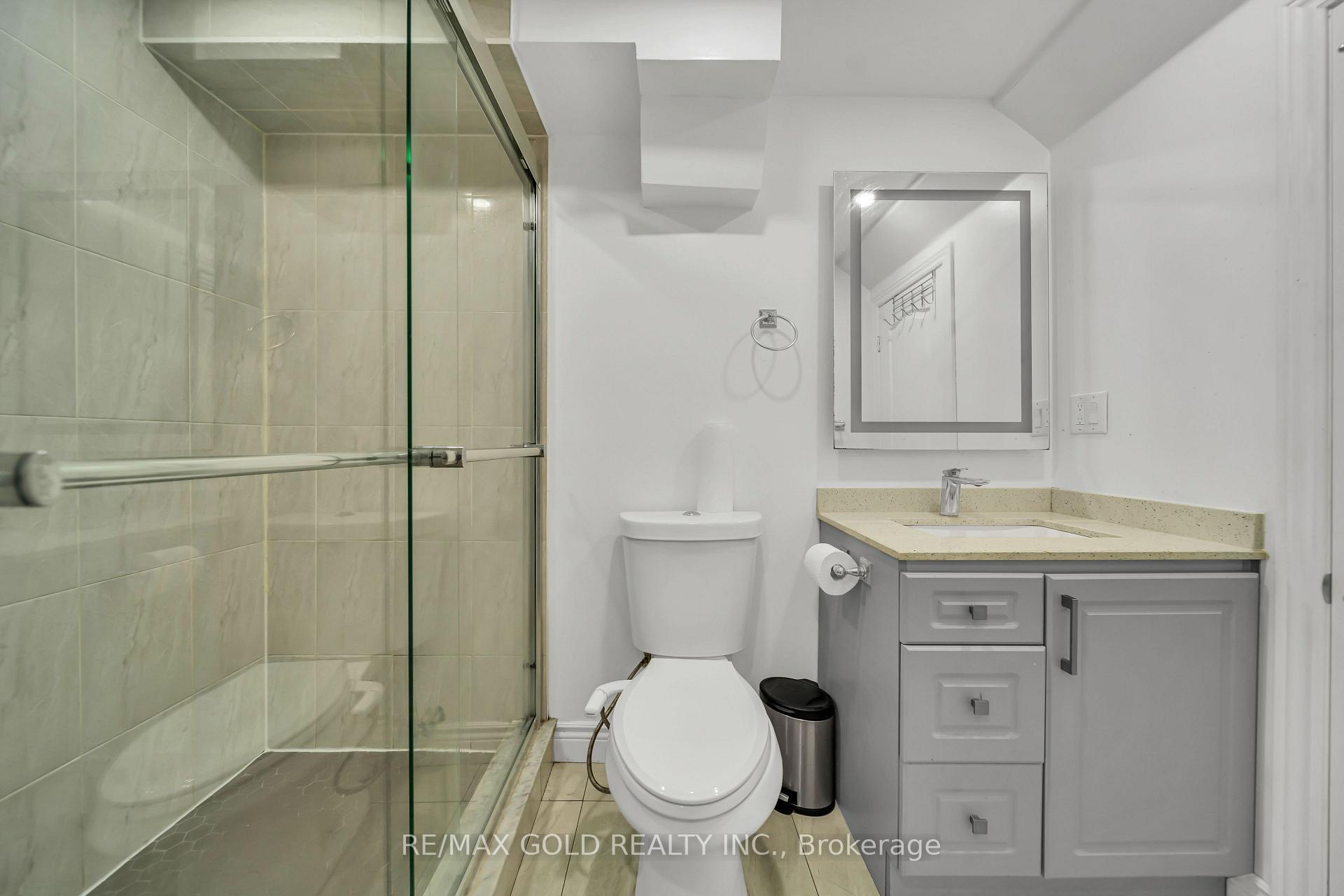Photo 13 of Unit Basement, 70 Glenmore Crescent, Brampton, Northgate — HOMEH