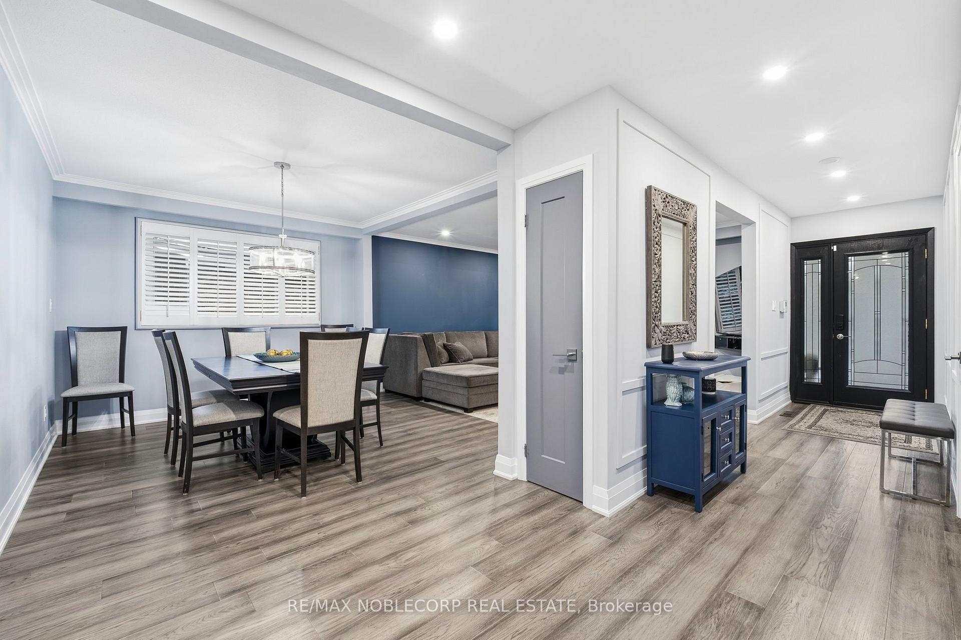Photo 18 of 34 Ridgemount Road, Etobicoke, Humber Heights — HOMEH