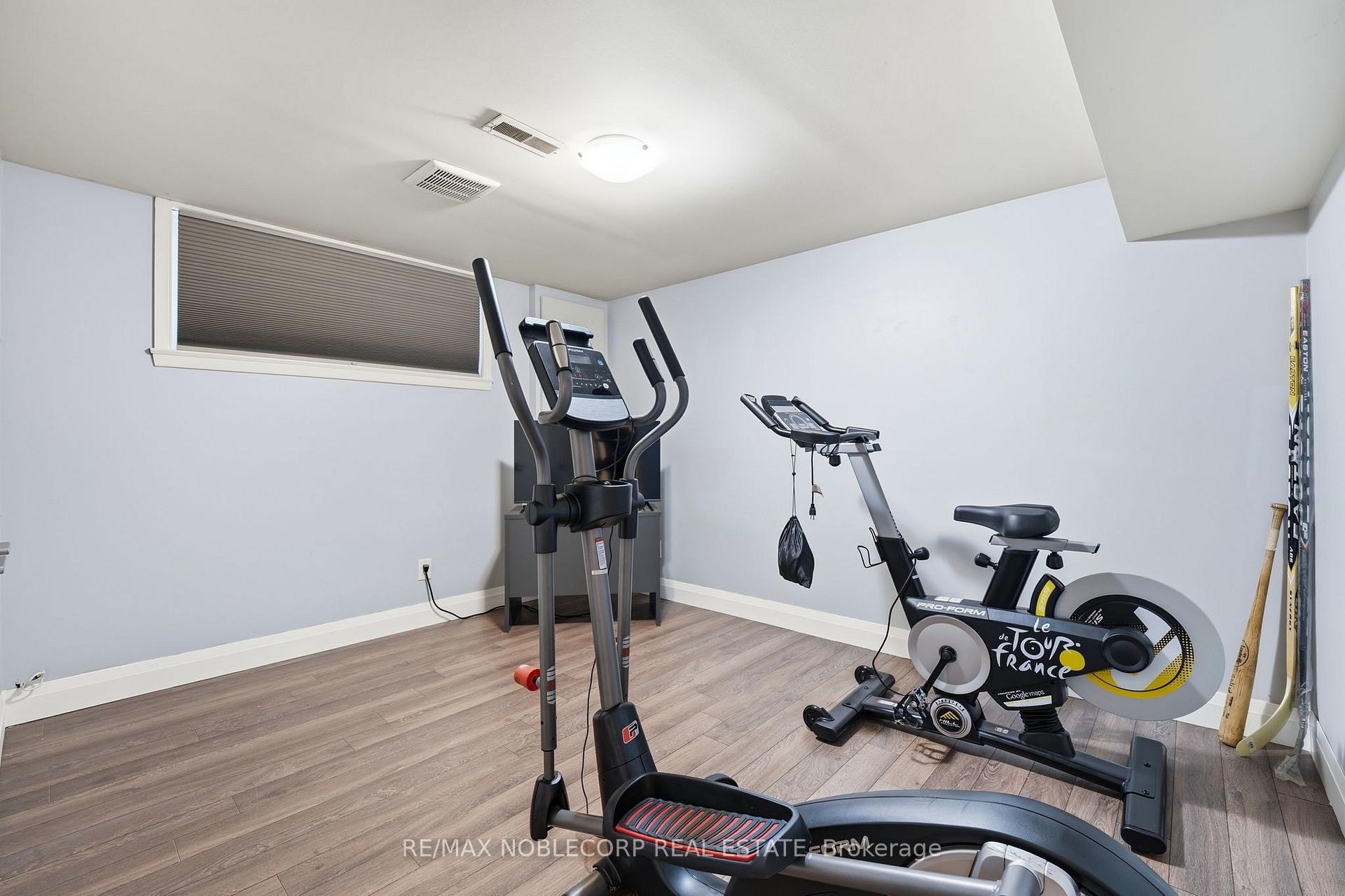 Photo 36 of 34 Ridgemount Road, Etobicoke, Humber Heights — HOMEH