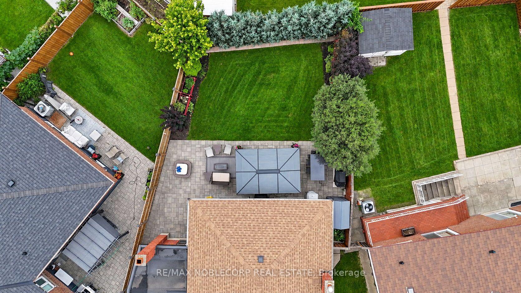 Photo 47 of 34 Ridgemount Road, Etobicoke, Humber Heights — HOMEH