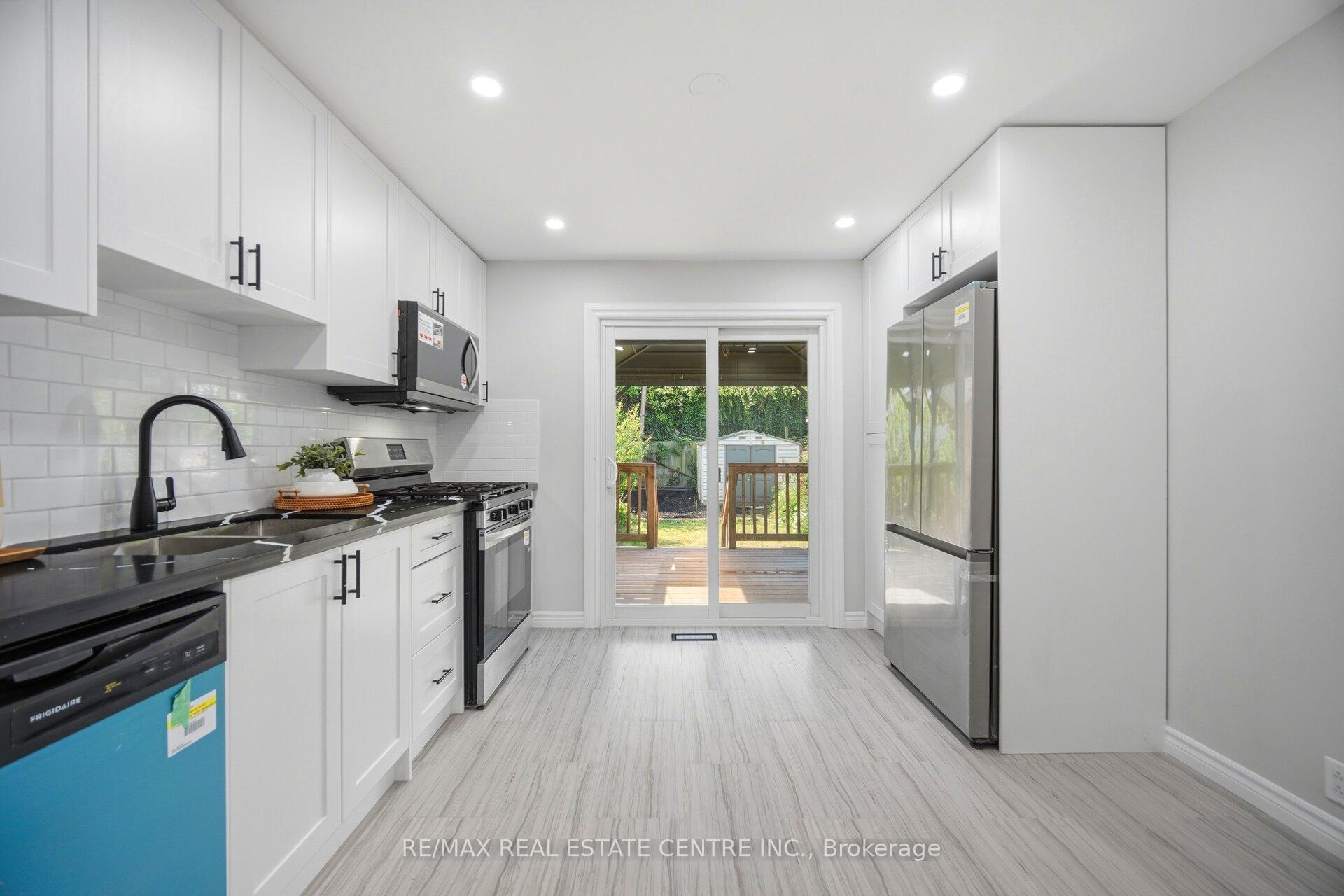 Photo 13 of 44 Gordon Street, Hamilton, Crown Point — HOMEH