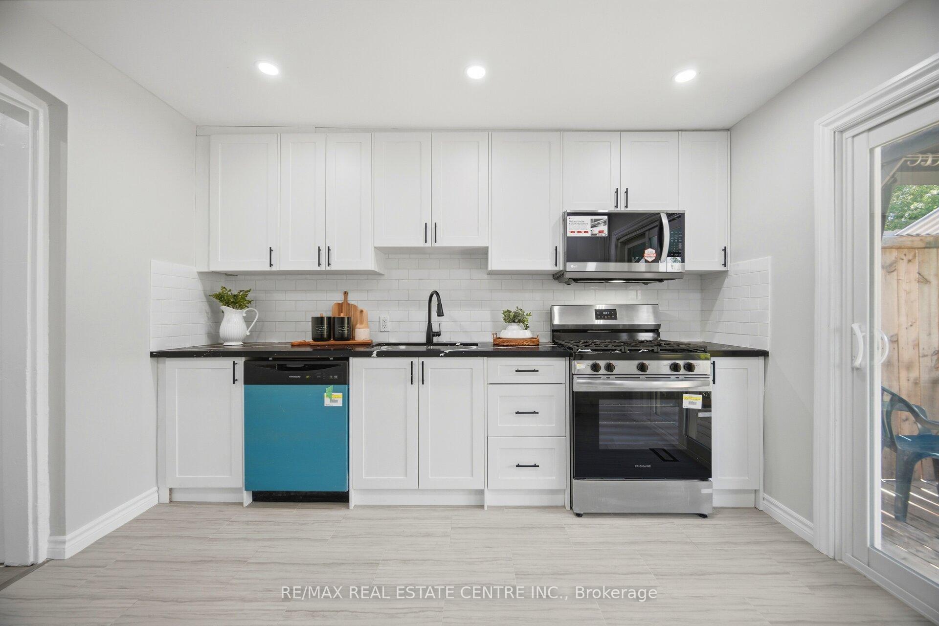 Photo 14 of 44 Gordon Street, Hamilton, Crown Point — HOMEH