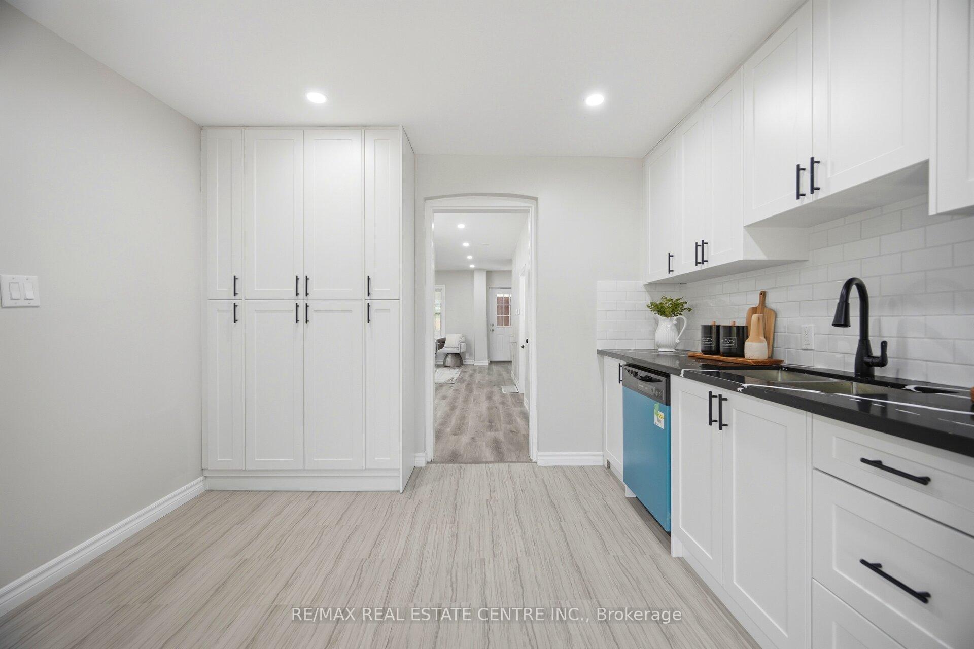 Photo 16 of 44 Gordon Street, Hamilton, Crown Point — HOMEH