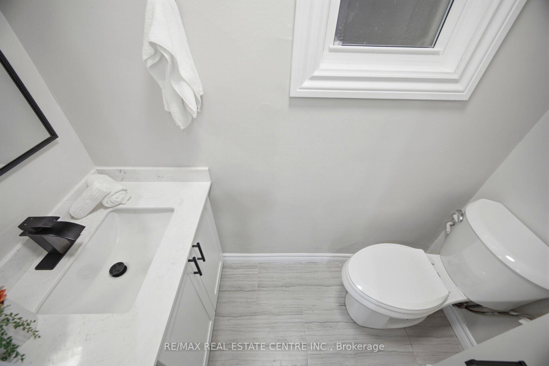 Photo 18 of 44 Gordon Street, Hamilton, Crown Point — HOMEH