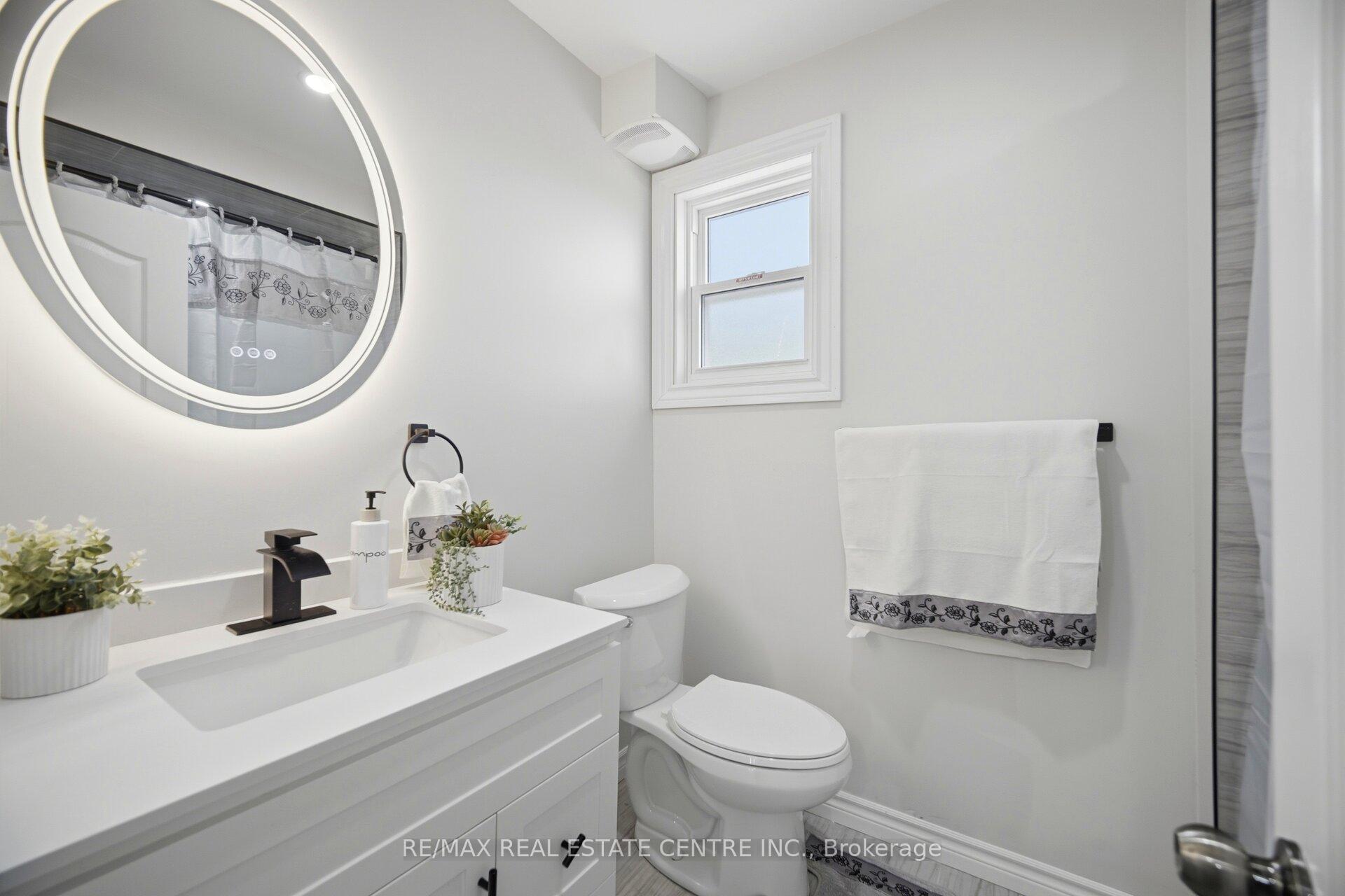 Photo 23 of 44 Gordon Street, Hamilton, Crown Point — HOMEH