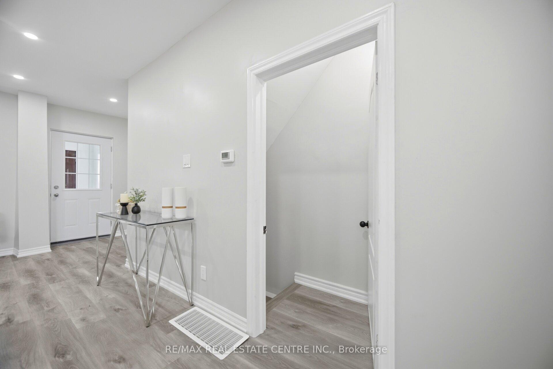 Photo 33 of 44 Gordon Street, Hamilton, Crown Point — HOMEH