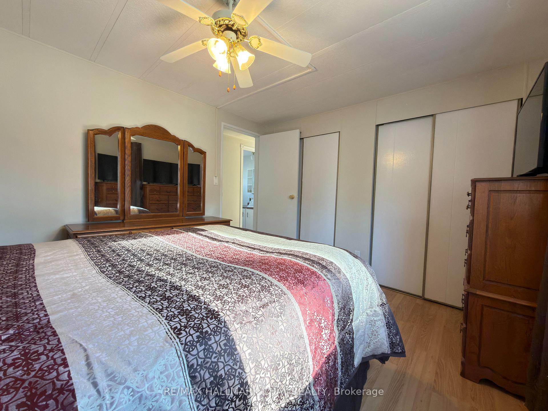 Photo 17 of 13 Carruthers Street N, Wasaga Beach — HOMEH
