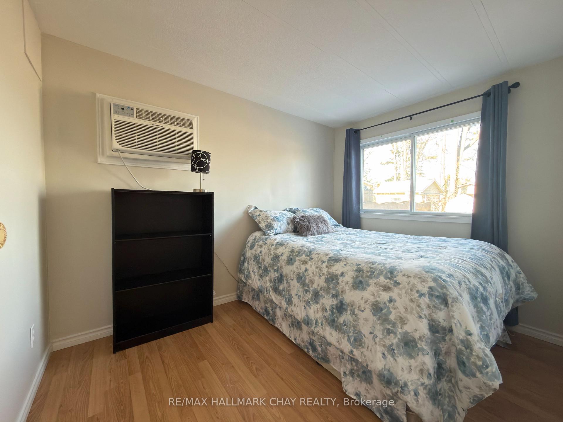 Photo 18 of 13 Carruthers Street N, Wasaga Beach — HOMEH