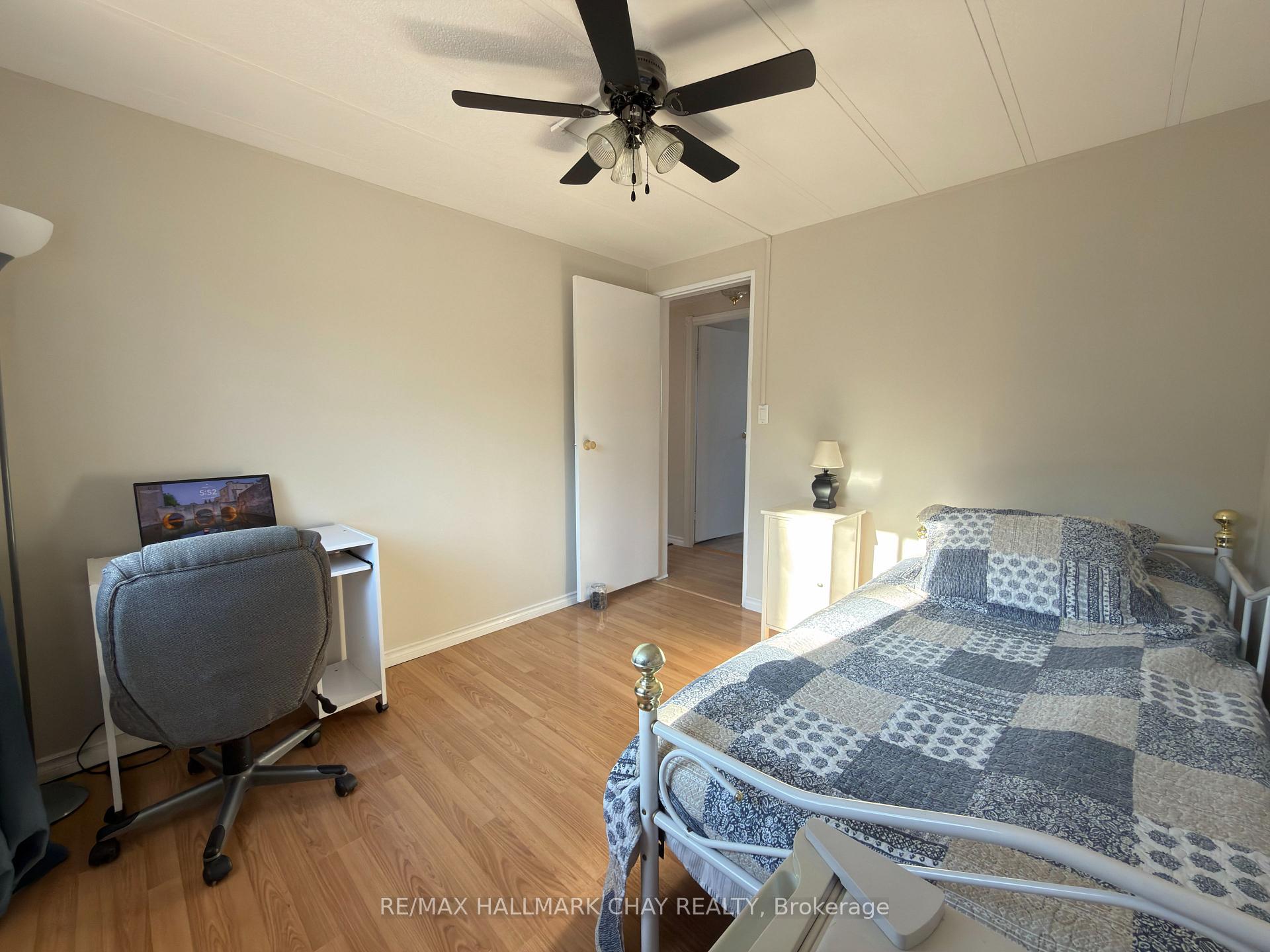 Photo 21 of 13 Carruthers Street N, Wasaga Beach — HOMEH