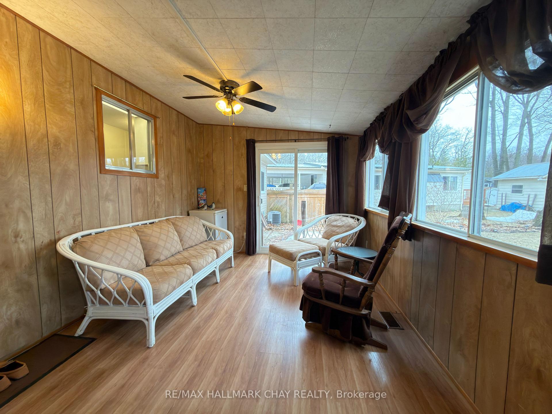 Photo 27 of 13 Carruthers Street N, Wasaga Beach — HOMEH