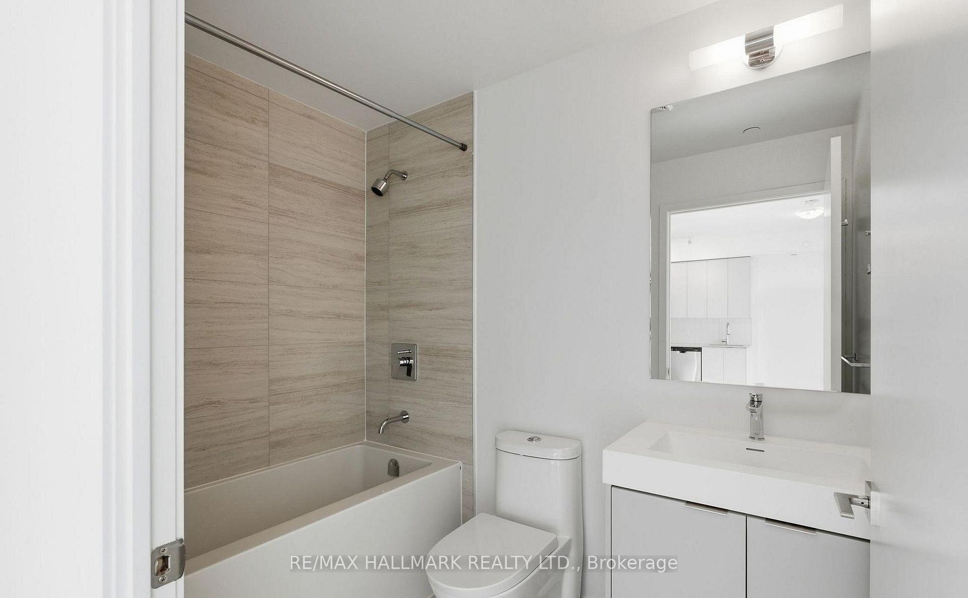 Photo 5 of Unit 1719, 10 Abeja Street, Vaughan, Concord — HOMEH