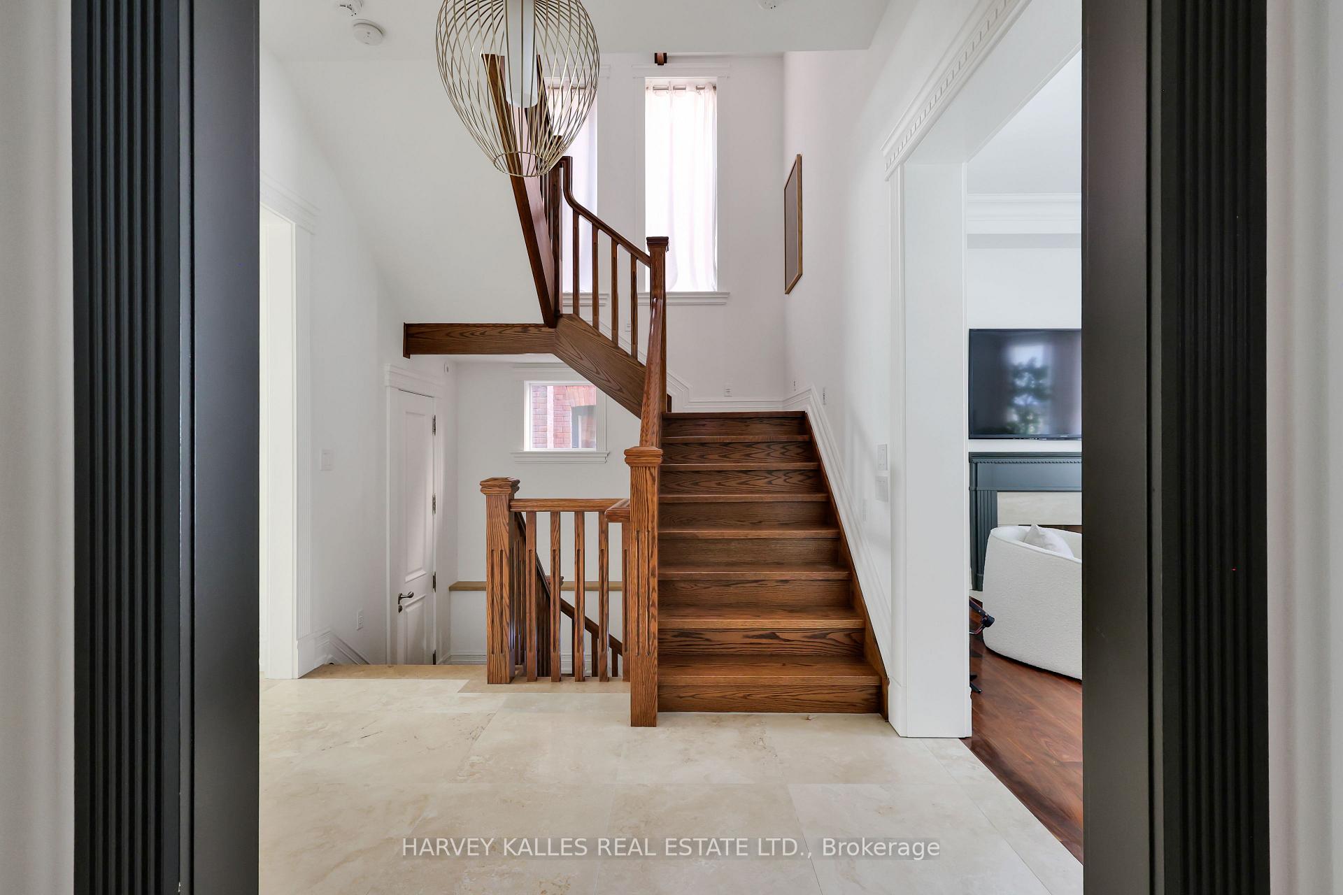 Photo 4 of 140 Bedford Road, Toronto, The Annex — HOMEH