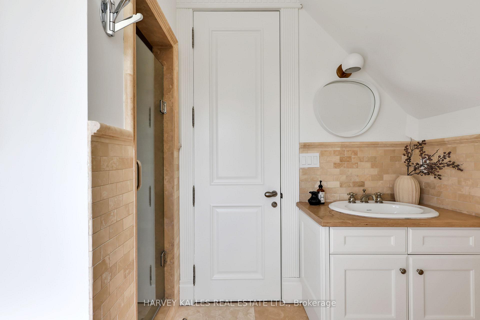 Photo 38 of 140 Bedford Road, Toronto, The Annex — HOMEH
