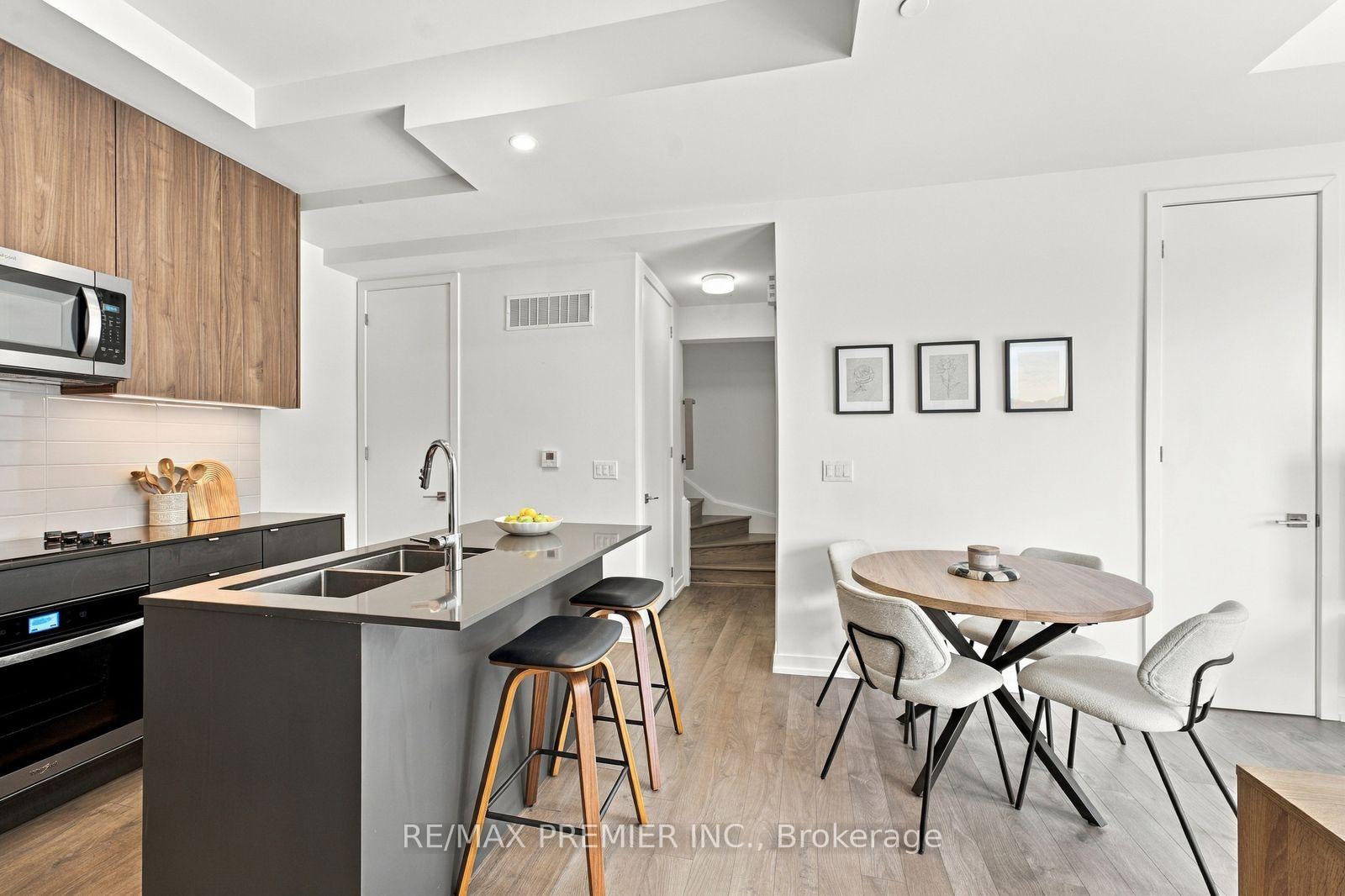 Photo 5 of Unit 102, 8 Walder Lane, Richmond Hill, Rural Richmond Hill — HOMEH