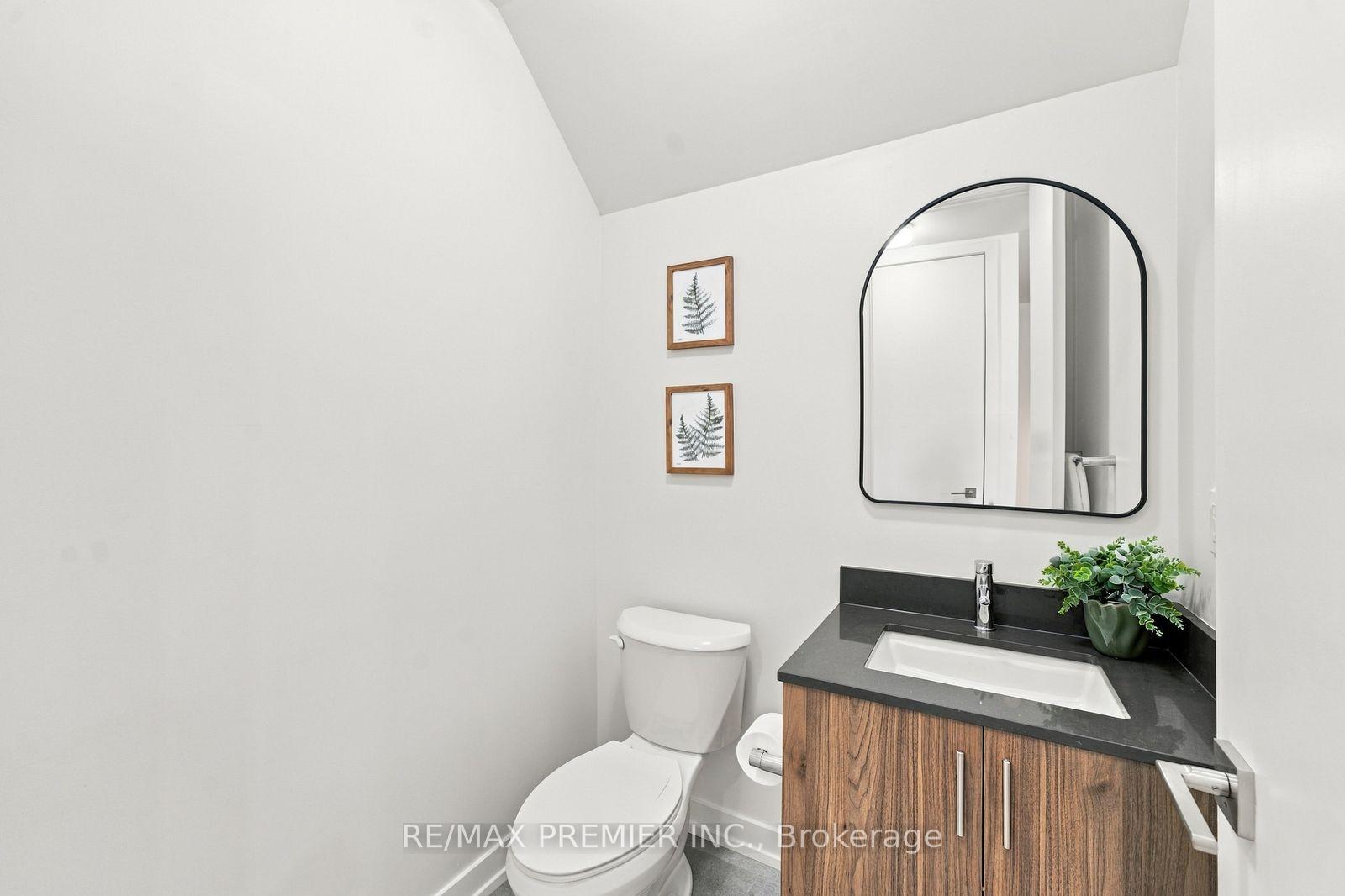Photo 20 of Unit 102, 8 Walder Lane, Richmond Hill, Rural Richmond Hill — HOMEH