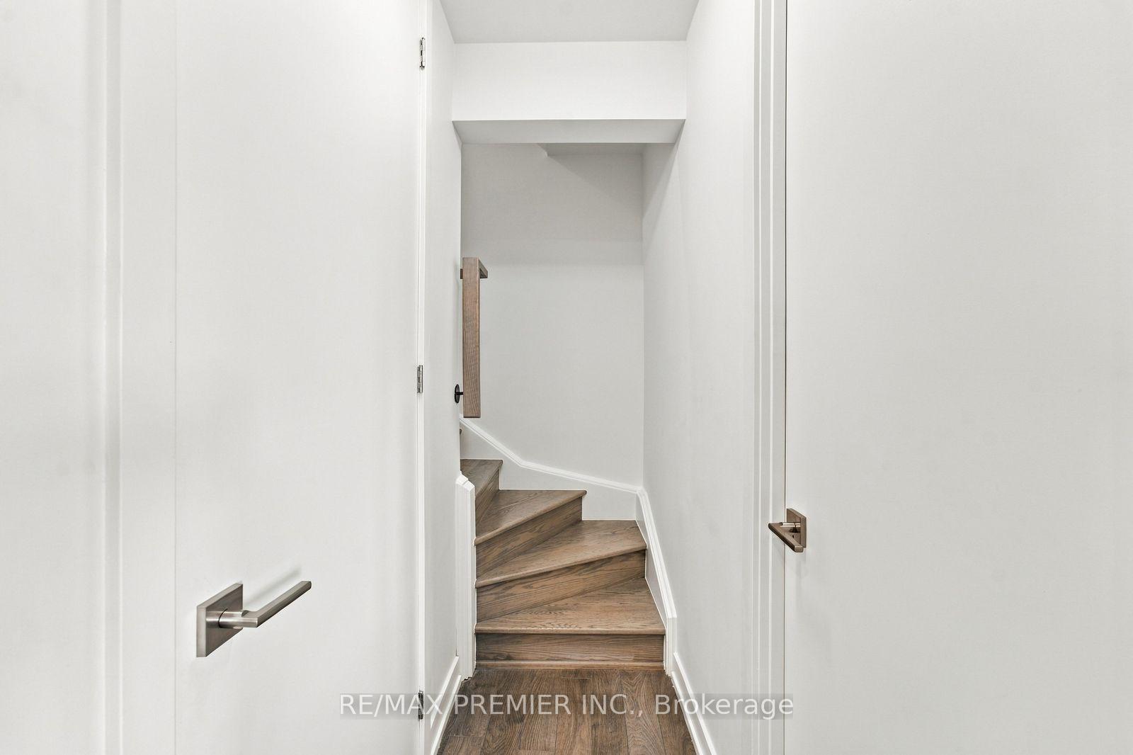 Photo 22 of Unit 102, 8 Walder Lane, Richmond Hill, Rural Richmond Hill — HOMEH