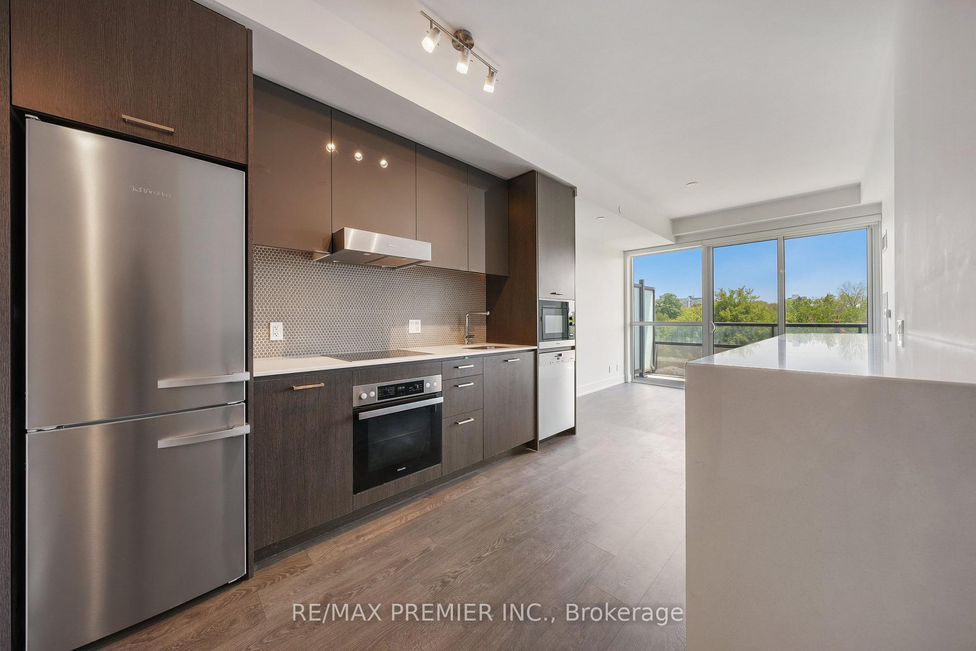 Photo 8 of Unit 503, 11 Lillian Street, Toronto, Mount Pleasant West — HOMEH
