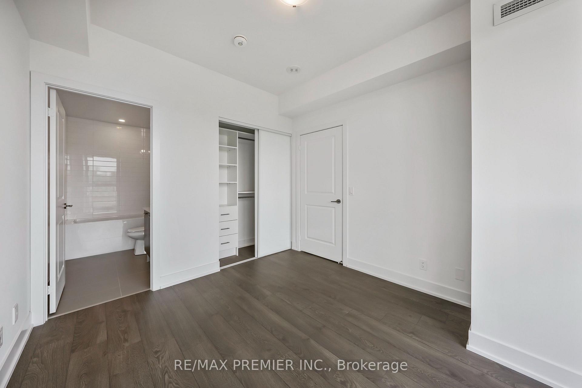Photo 15 of Unit 503, 11 Lillian Street, Toronto, Mount Pleasant West — HOMEH