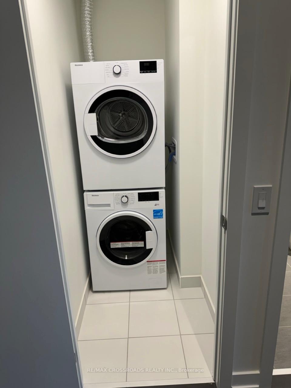 Photo 13 of Unit 612, 28 Ann Street, Mississauga, Port Credit — HOMEH