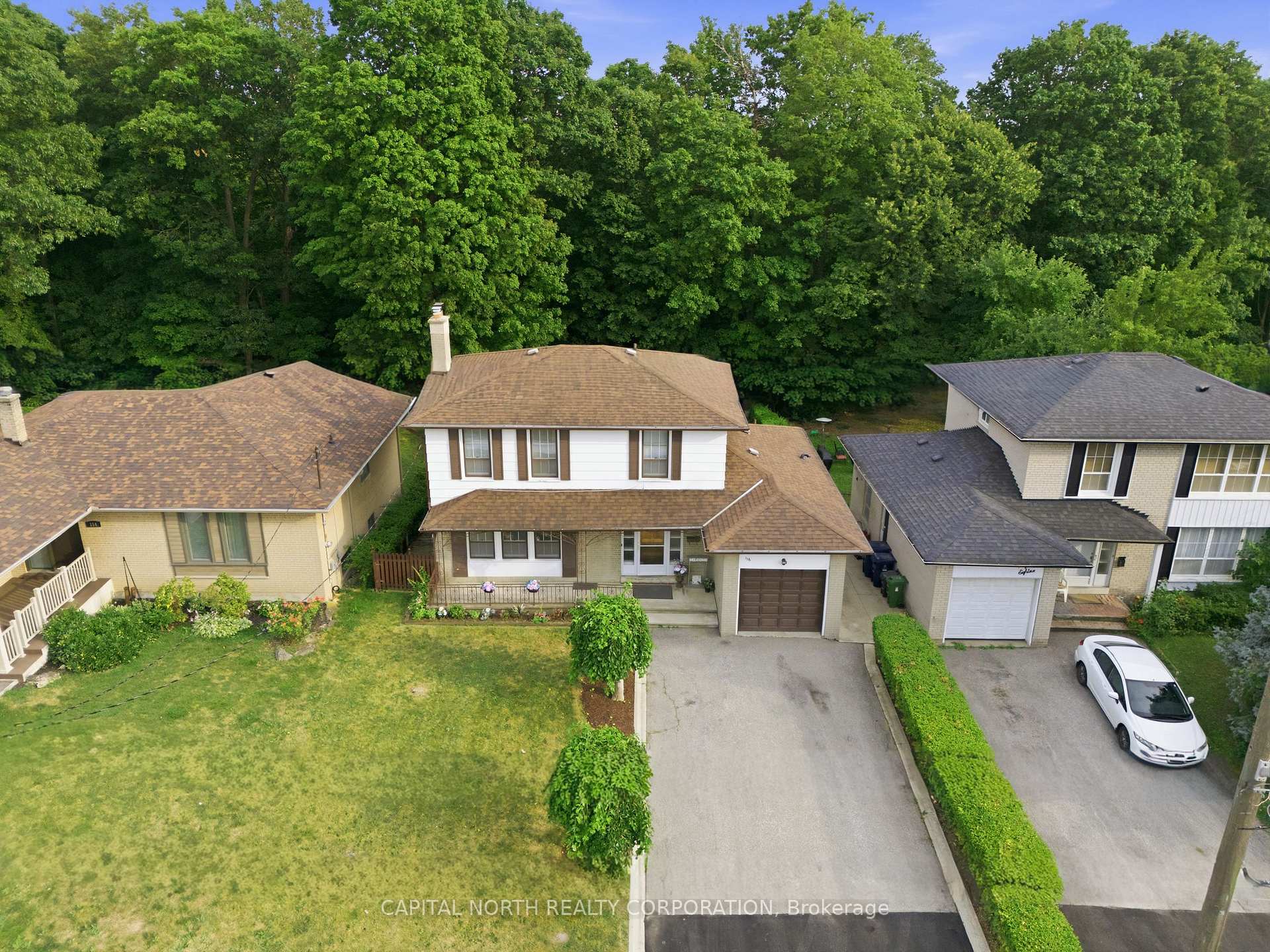 Photo 3 of 116 Exbury Road, North York, Downsview-Roding-CFB — HOMEH