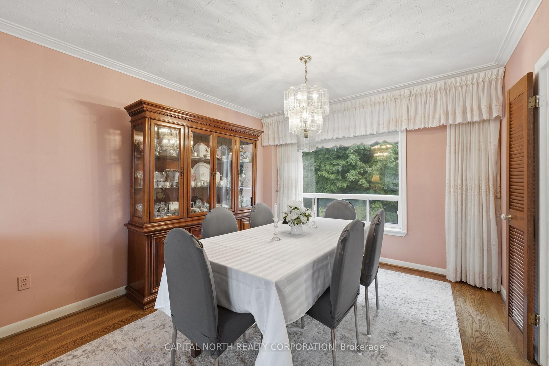 Photo 9 of 116 Exbury Road, North York, Downsview-Roding-CFB — HOMEH
