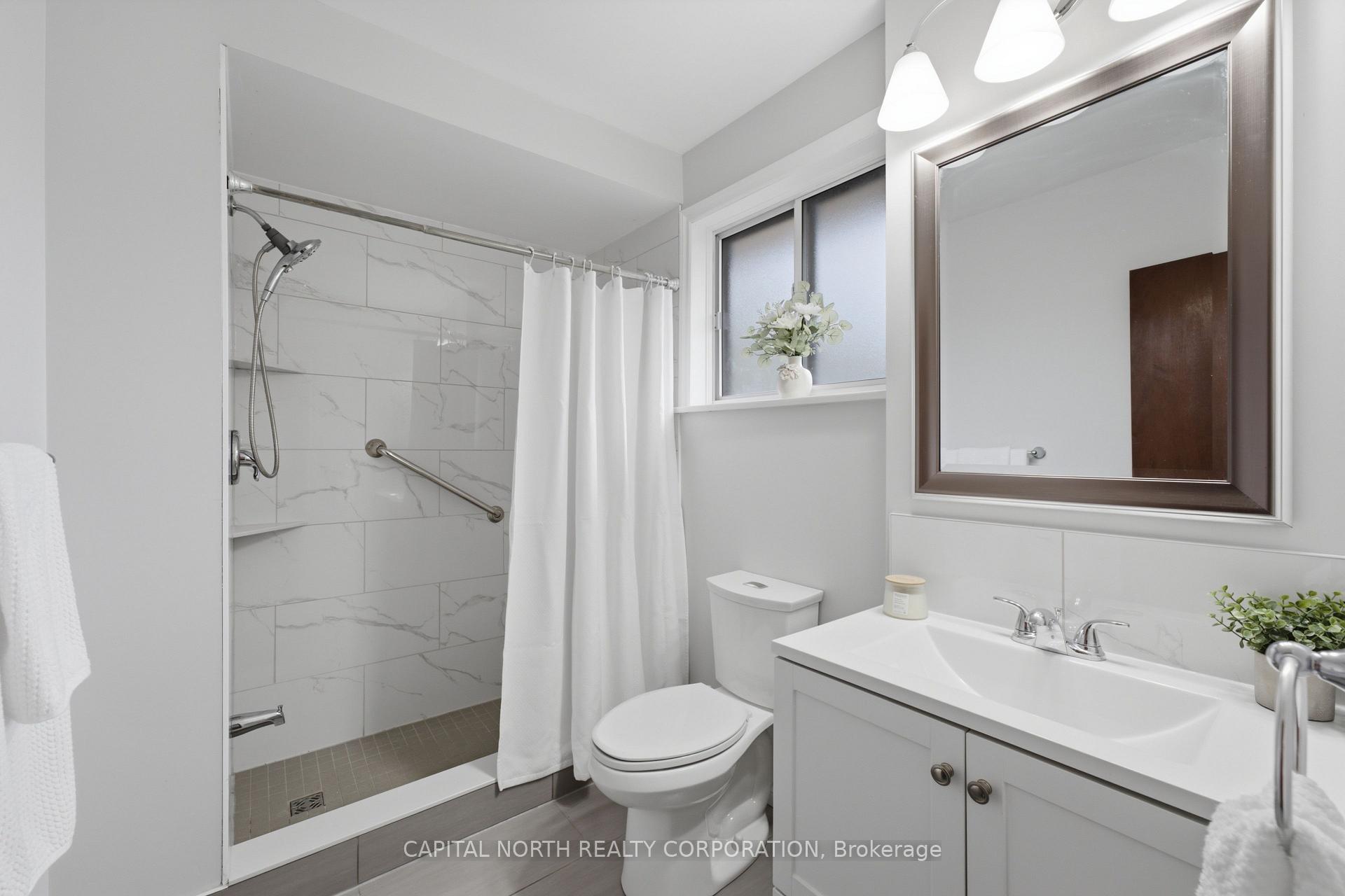 Photo 27 of 116 Exbury Road, North York, Downsview-Roding-CFB — HOMEH