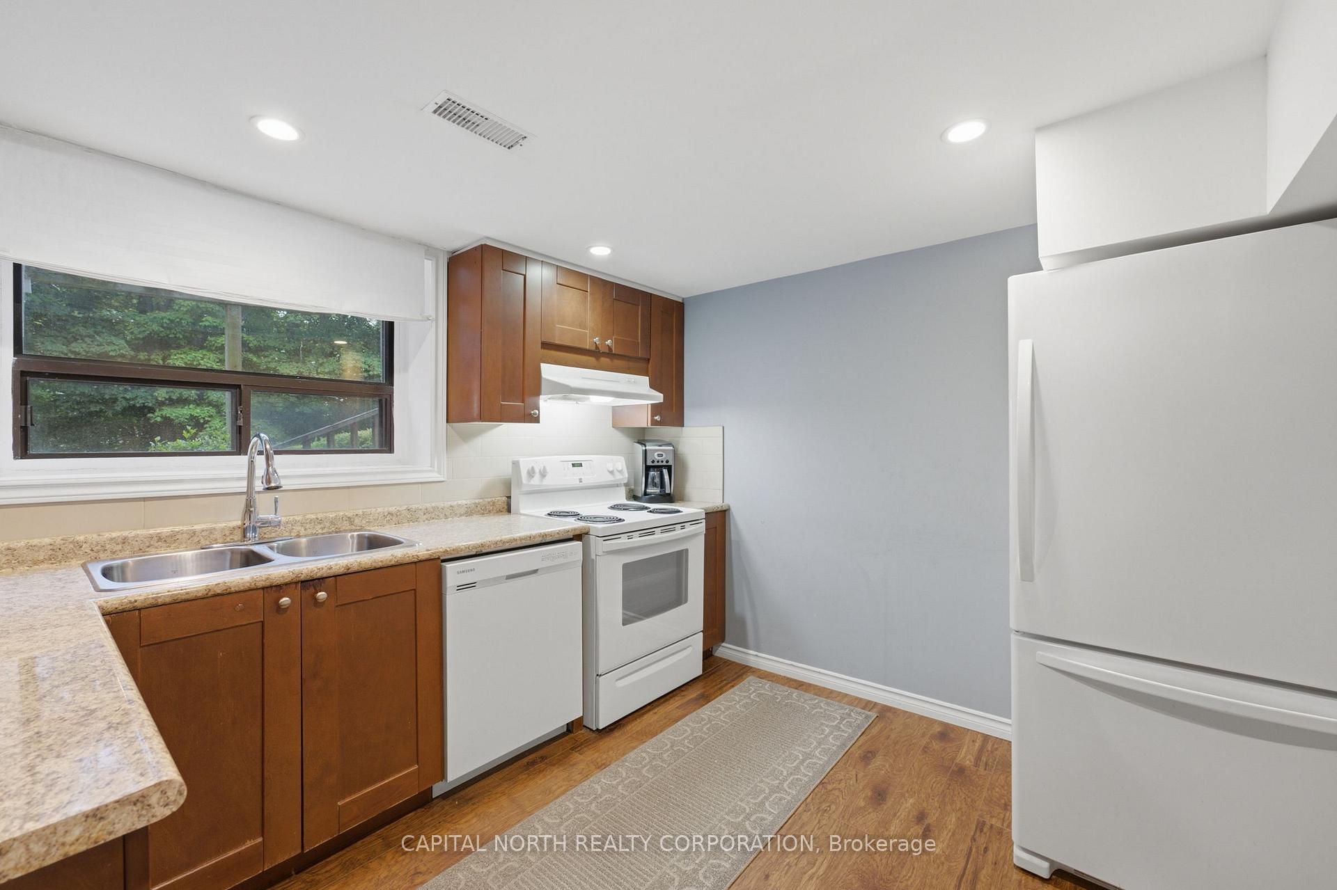 Photo 34 of 116 Exbury Road, North York, Downsview-Roding-CFB — HOMEH