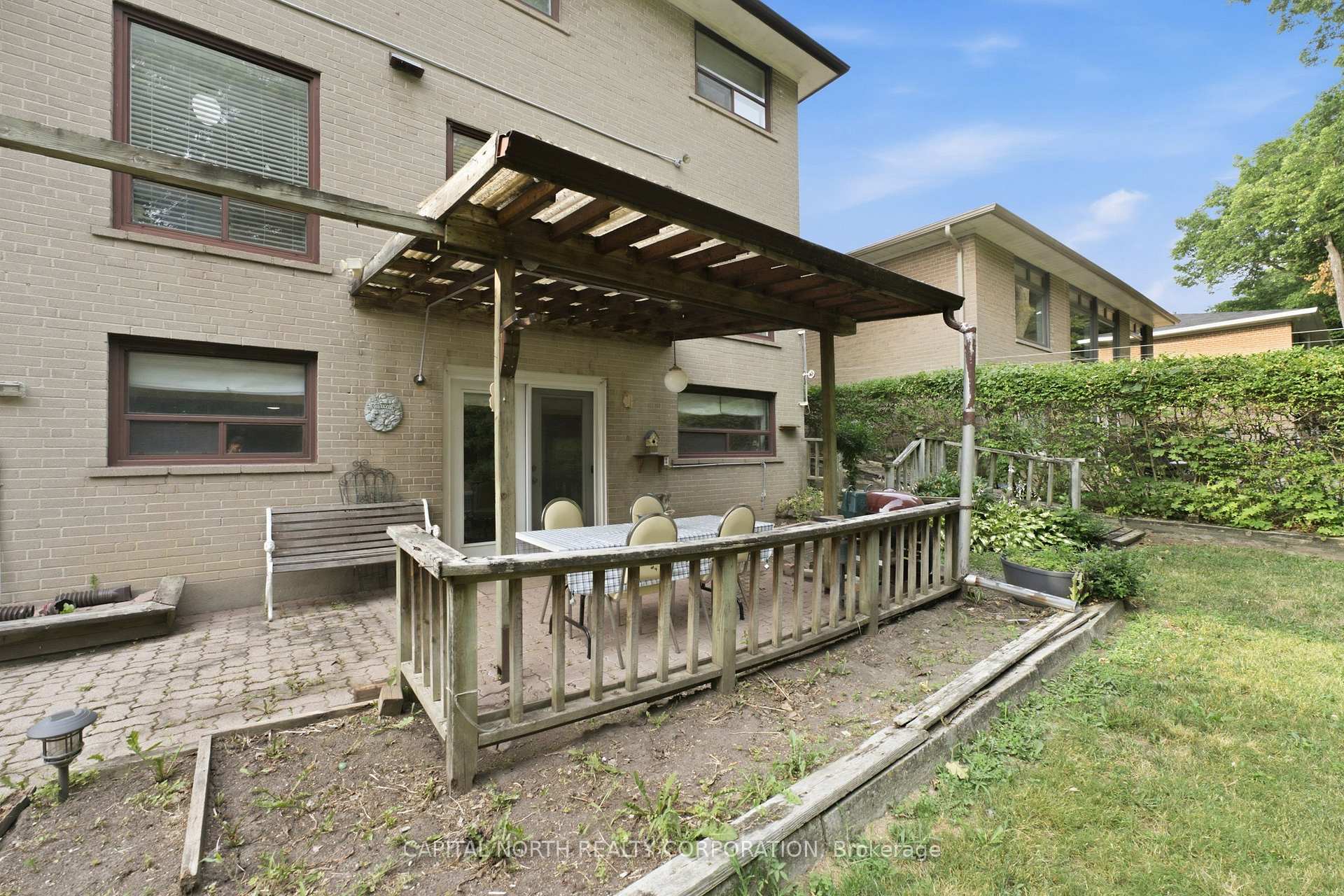 Photo 43 of 116 Exbury Road, North York, Downsview-Roding-CFB — HOMEH