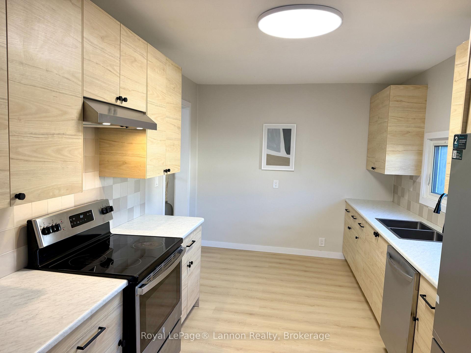 Photo 9 of 224 Mckellar Street S, Thunder Bay, McKeller Park — HOMEH