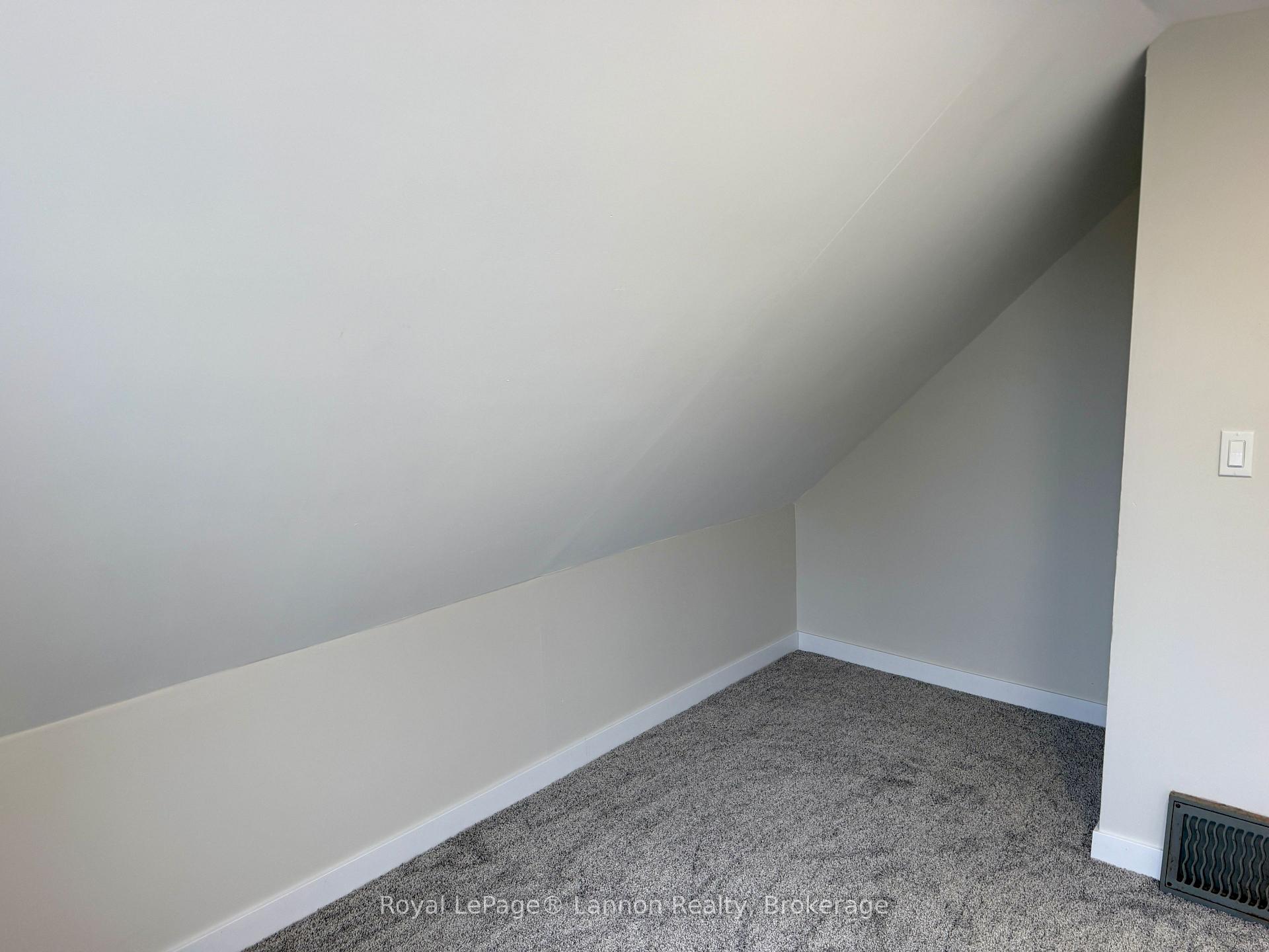 Photo 14 of 224 Mckellar Street S, Thunder Bay, McKeller Park — HOMEH