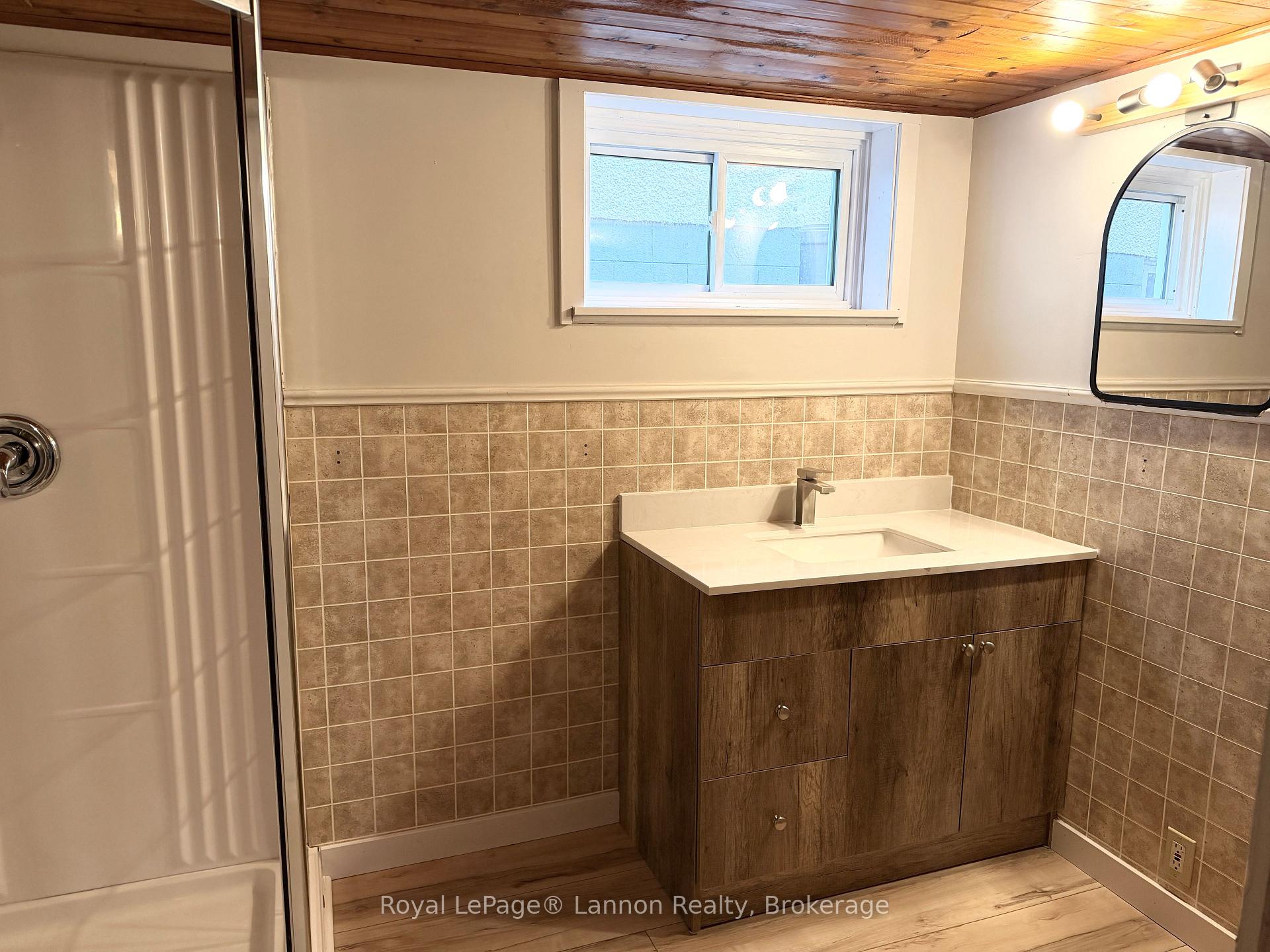 Photo 17 of 224 Mckellar Street S, Thunder Bay, McKeller Park — HOMEH