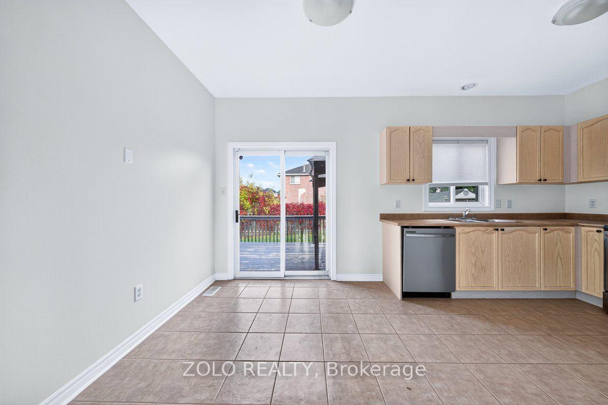 Photo 8 of 16 Esther Drive, Barrie, Painswick South — HOMEH