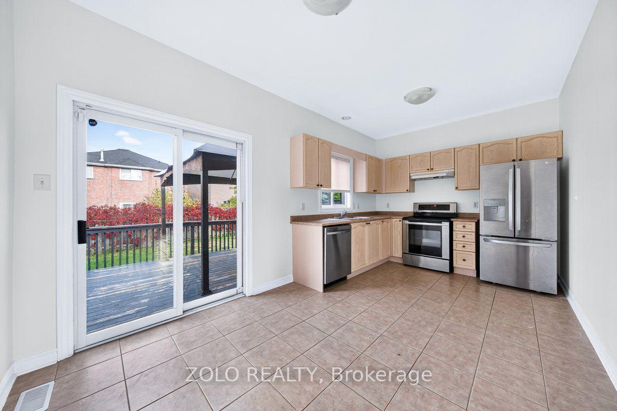 Photo 9 of 16 Esther Drive, Barrie, Painswick South — HOMEH