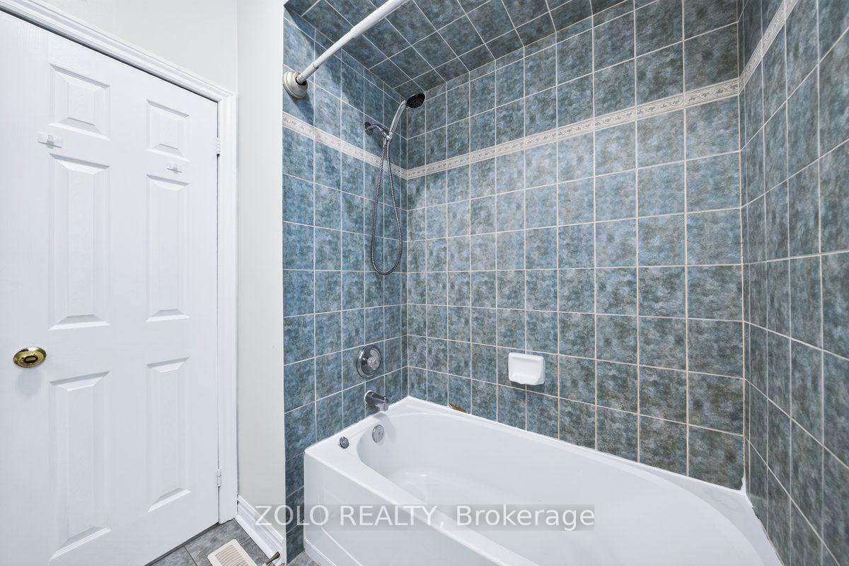 Photo 14 of 16 Esther Drive, Barrie, Painswick South — HOMEH