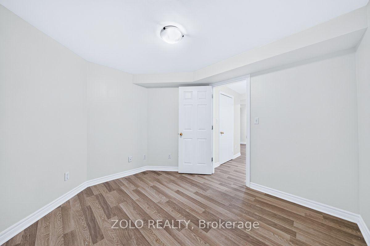 Photo 17 of 16 Esther Drive, Barrie, Painswick South — HOMEH