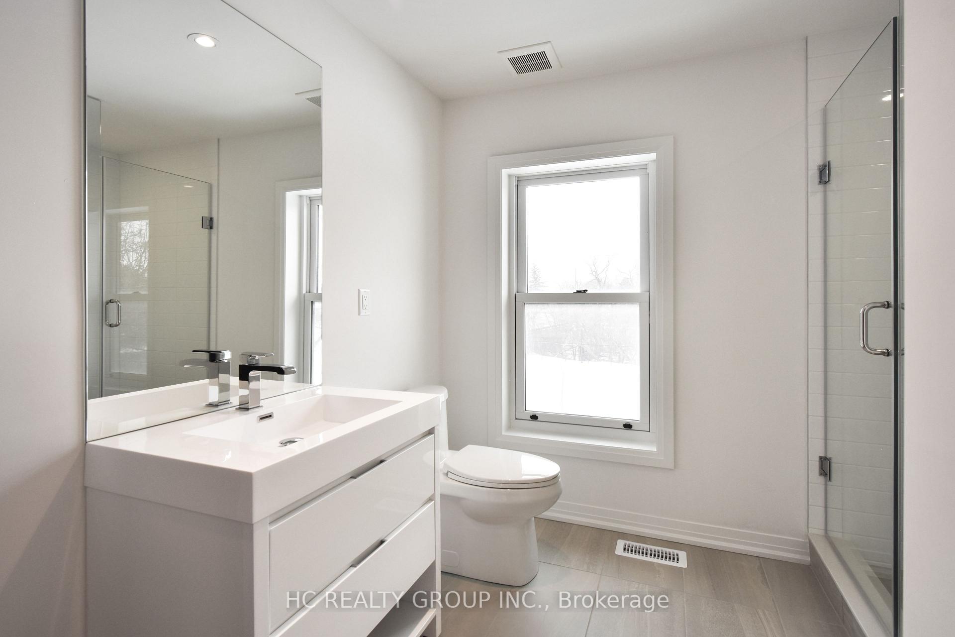 Photo 10 of 2 Yans Way, Markham, Buttonville — HOMEH