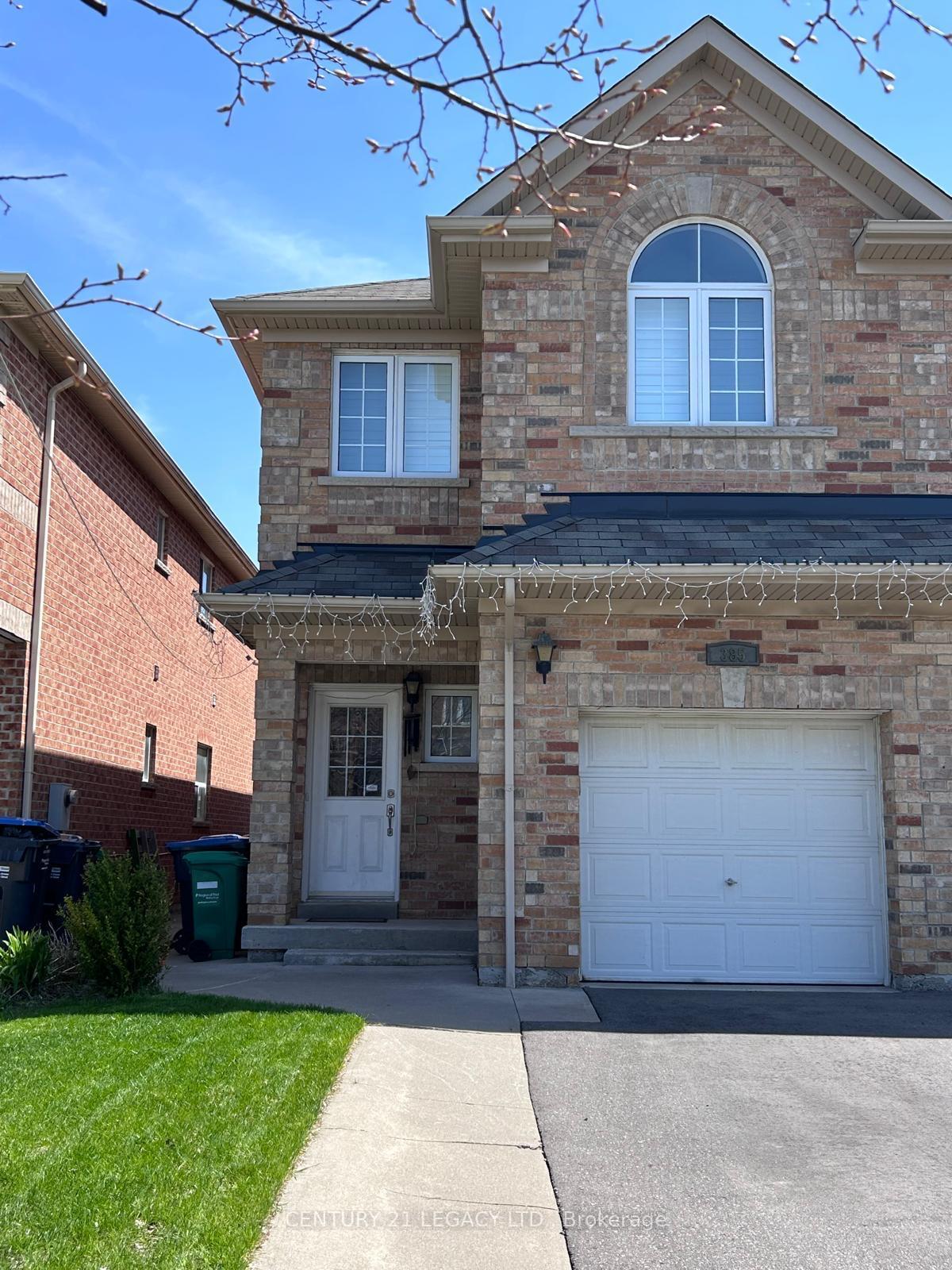 Photo 2 of 385 Comiskey Crescent, Mississauga, Meadowvale Village — HOMEH