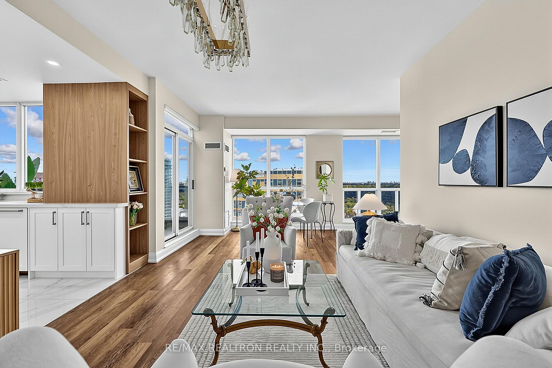 Photo 8 of Unit PH3802, 8 Park Road, Toronto, Rosedale-Moore Park — HOMEH