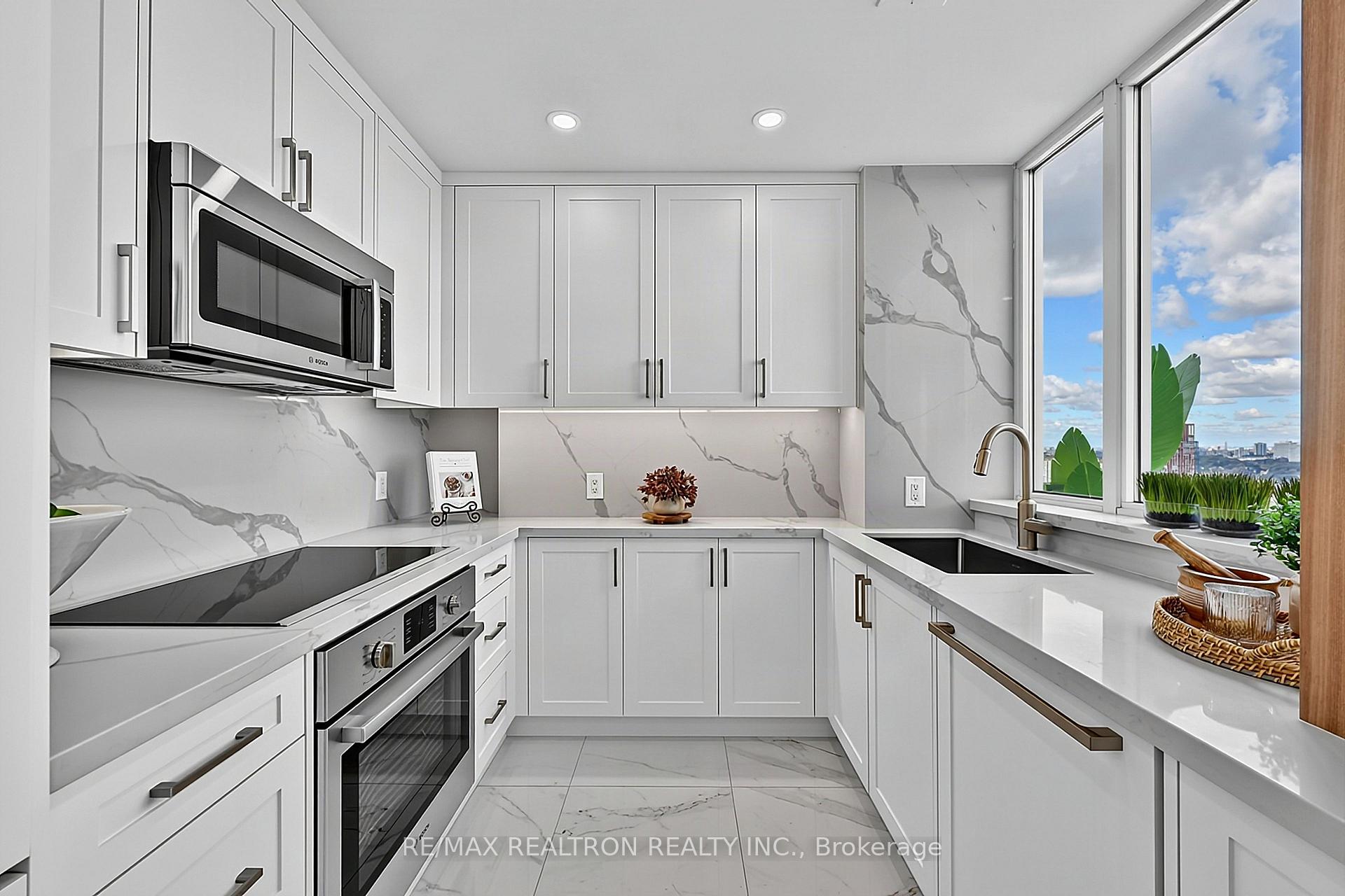 Photo 14 of Unit PH3802, 8 Park Road, Toronto, Rosedale-Moore Park — HOMEH