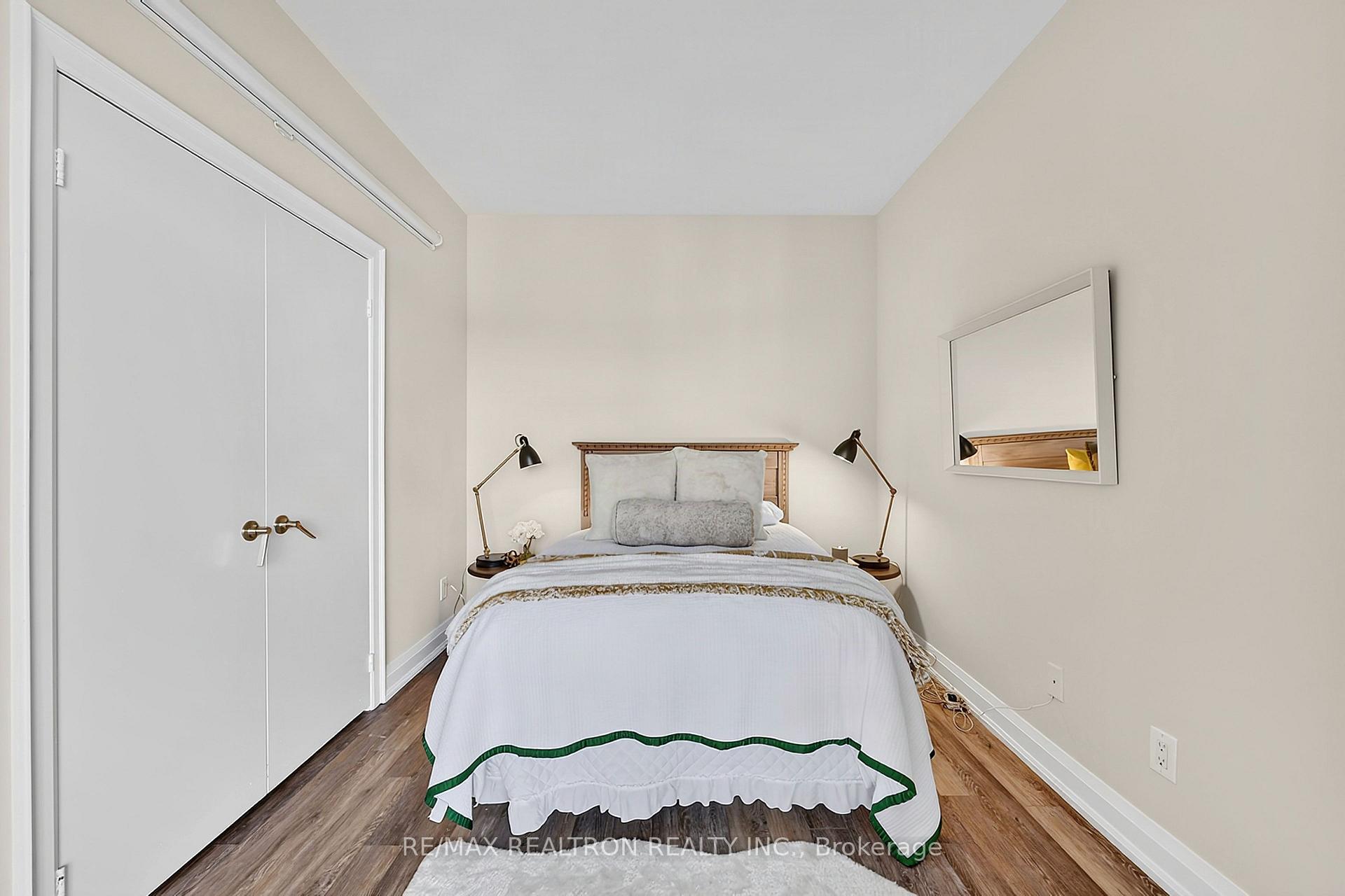 Photo 25 of Unit PH3802, 8 Park Road, Toronto, Rosedale-Moore Park — HOMEH