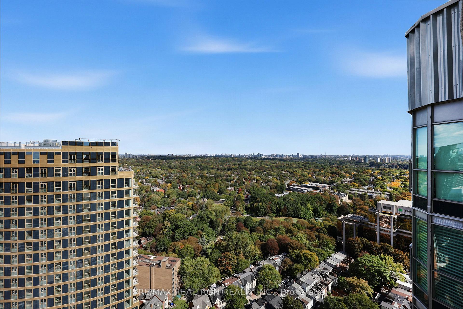 Photo 35 of Unit PH3802, 8 Park Road, Toronto, Rosedale-Moore Park — HOMEH