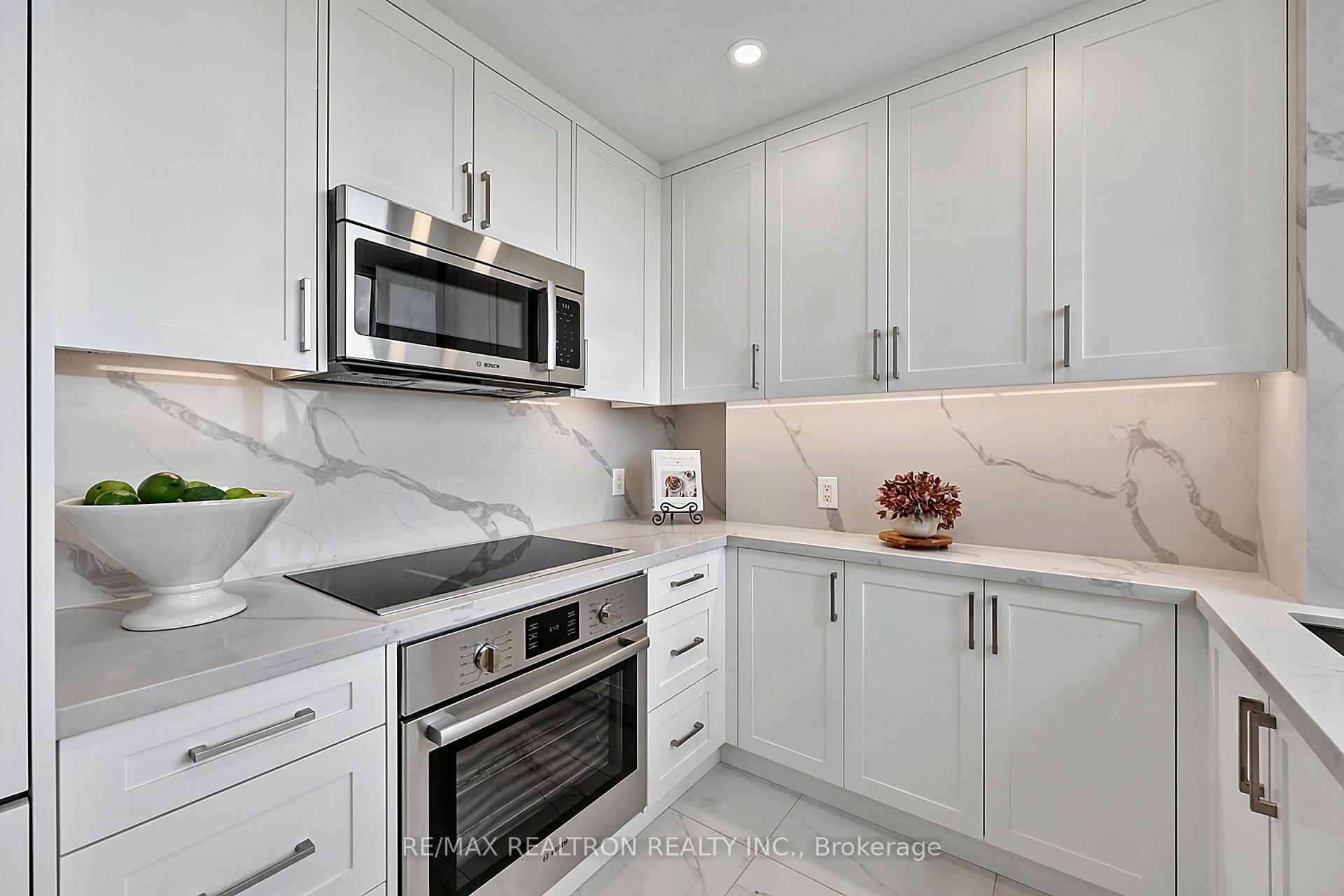 Photo 45 of Unit PH3802, 8 Park Road, Toronto, Rosedale-Moore Park — HOMEH