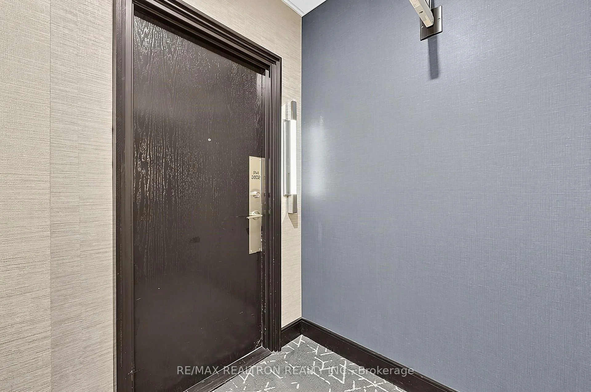 Photo 38 of Unit PH3802, 8 Park Road, Toronto, Rosedale-Moore Park — HOMEH