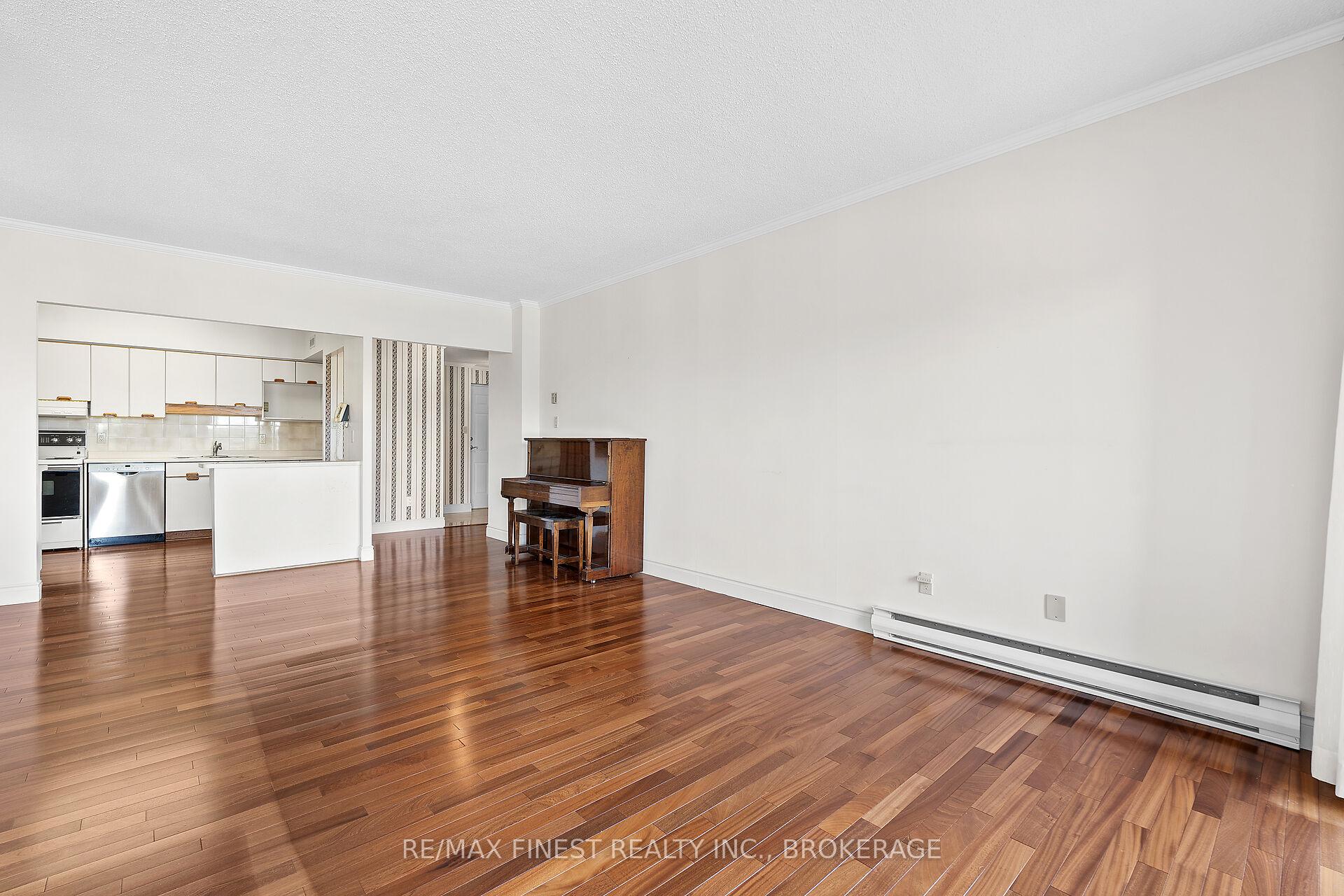 Photo 7 of Unit 302, 1000 King Street W, Kingston, Central City West — HOMEH