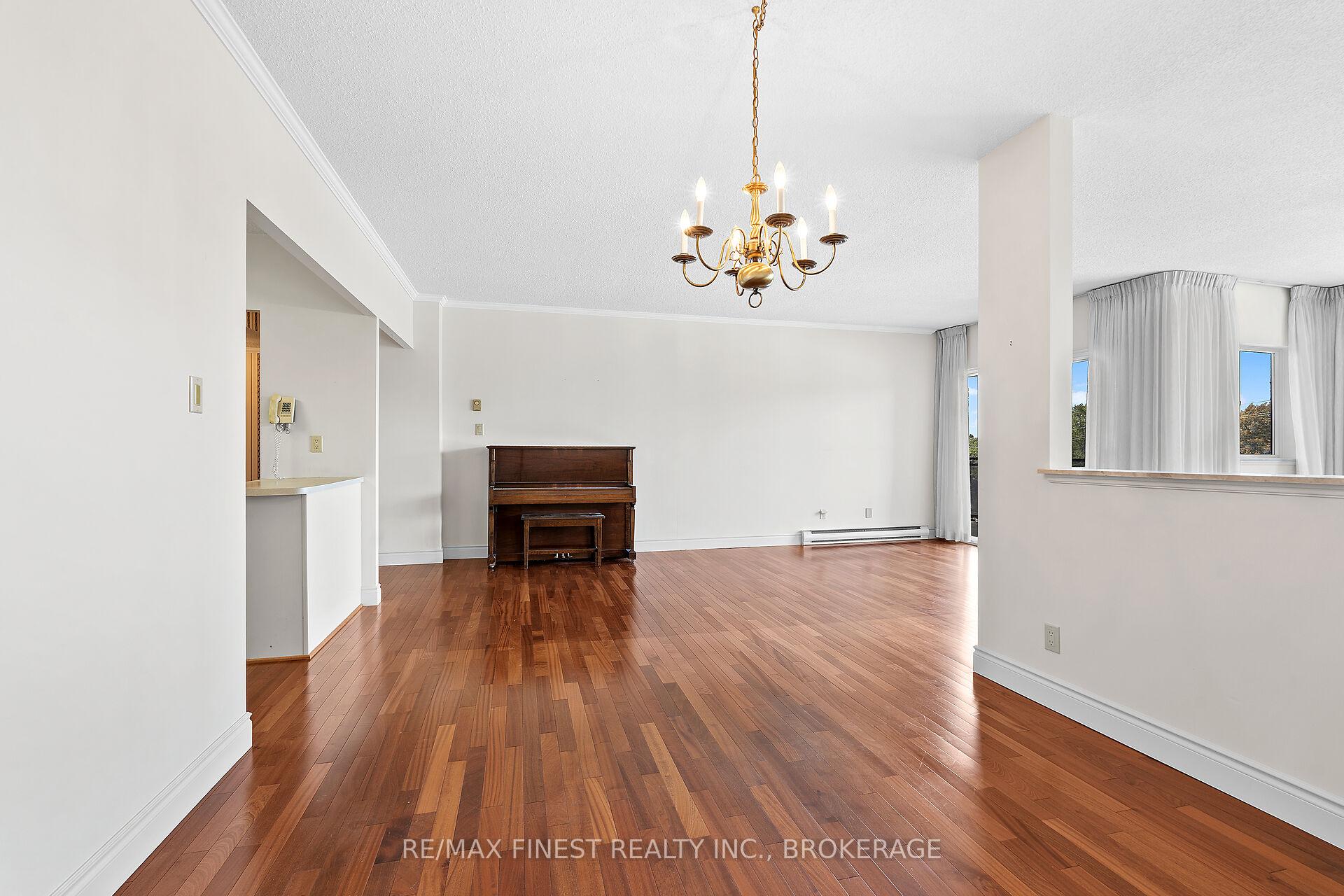 Photo 11 of Unit 302, 1000 King Street W, Kingston, Central City West — HOMEH