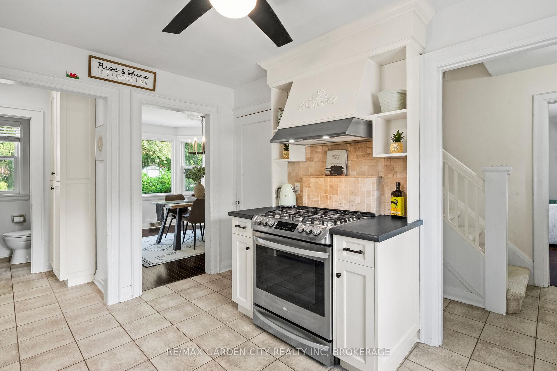 Photo 16 of 6751 Barker Street, Niagara Falls, Dorchester — HOMEH